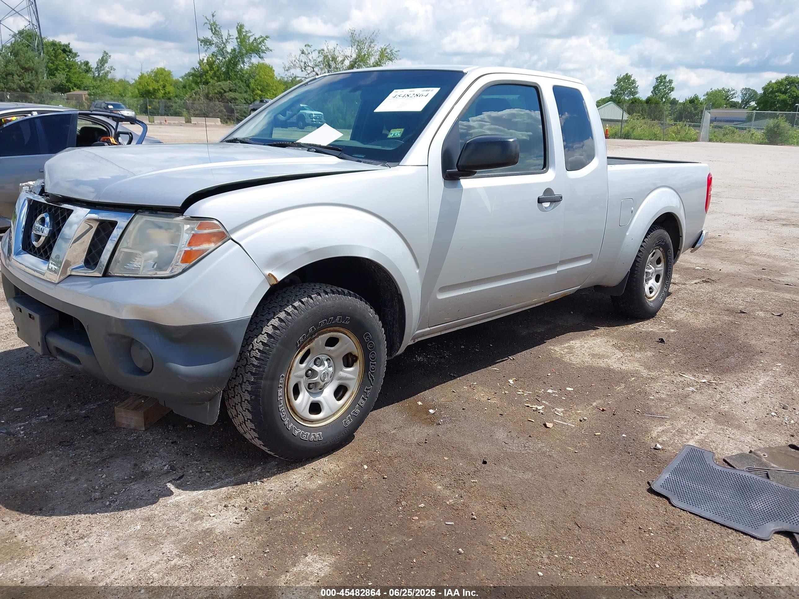 2015 Nissan Frontier S/sv-i4 Silver vin: 1N6BD0CT2FN717270