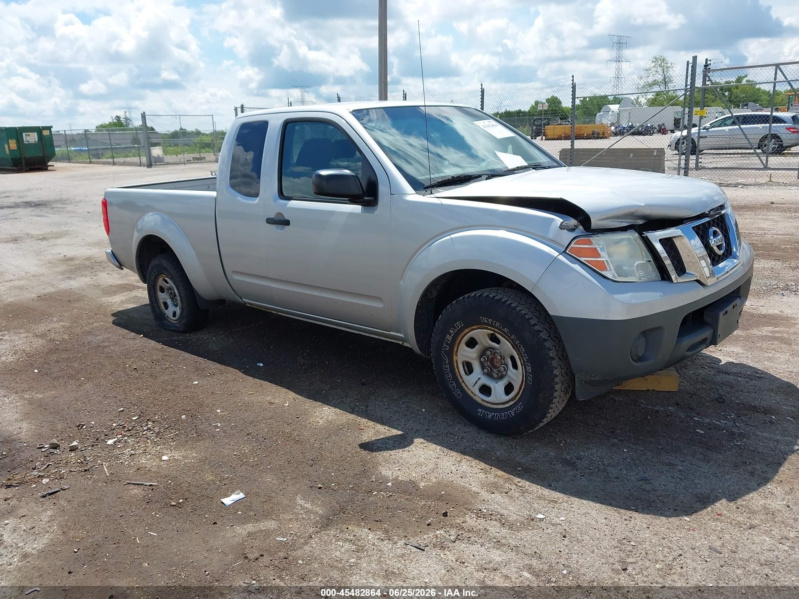 2015 Nissan Frontier S/sv-i4 Silver vin: 1N6BD0CT2FN717270