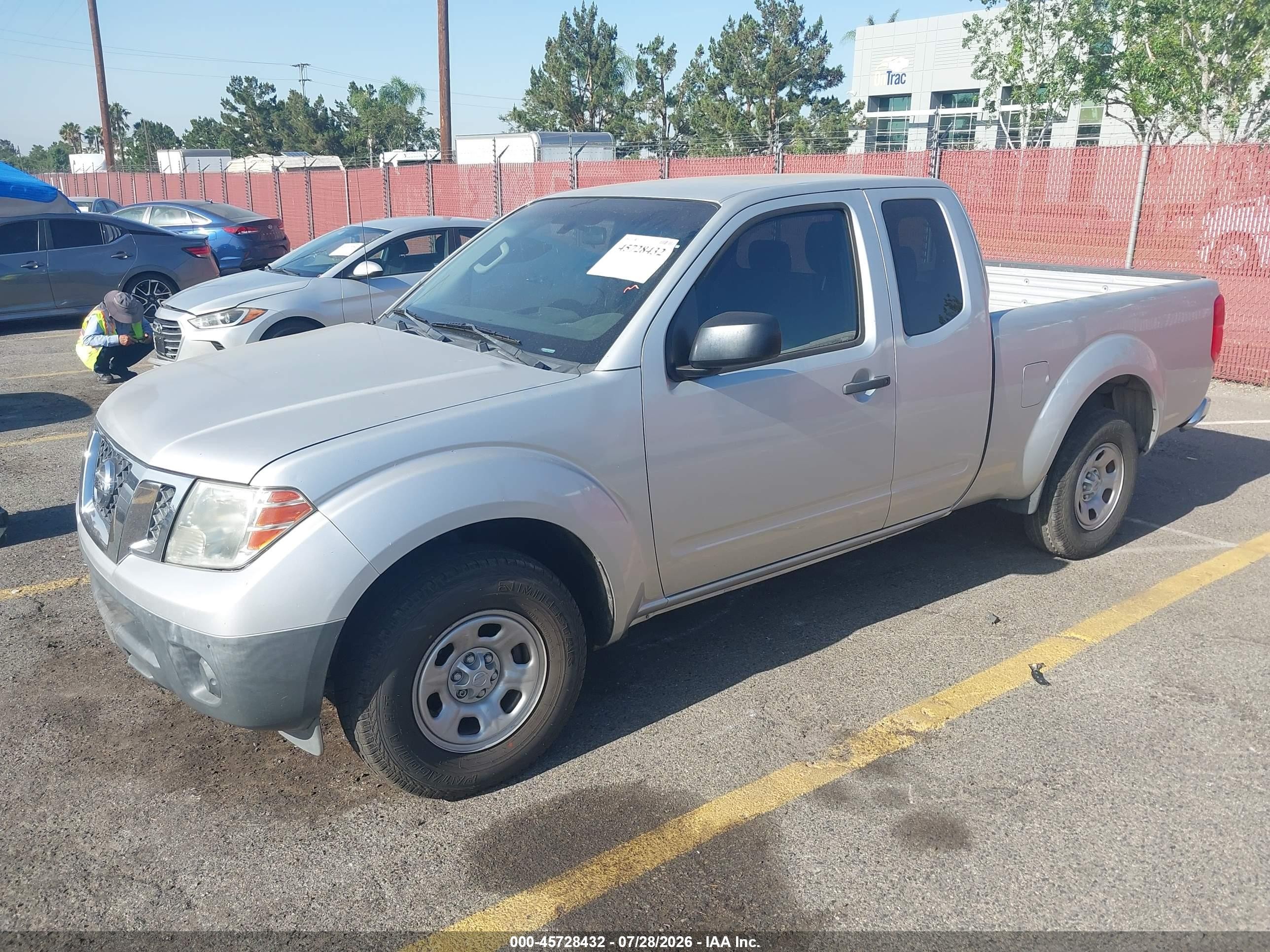 2015 Nissan Frontier S Silver vin: 1N6BD0CT2FN727474