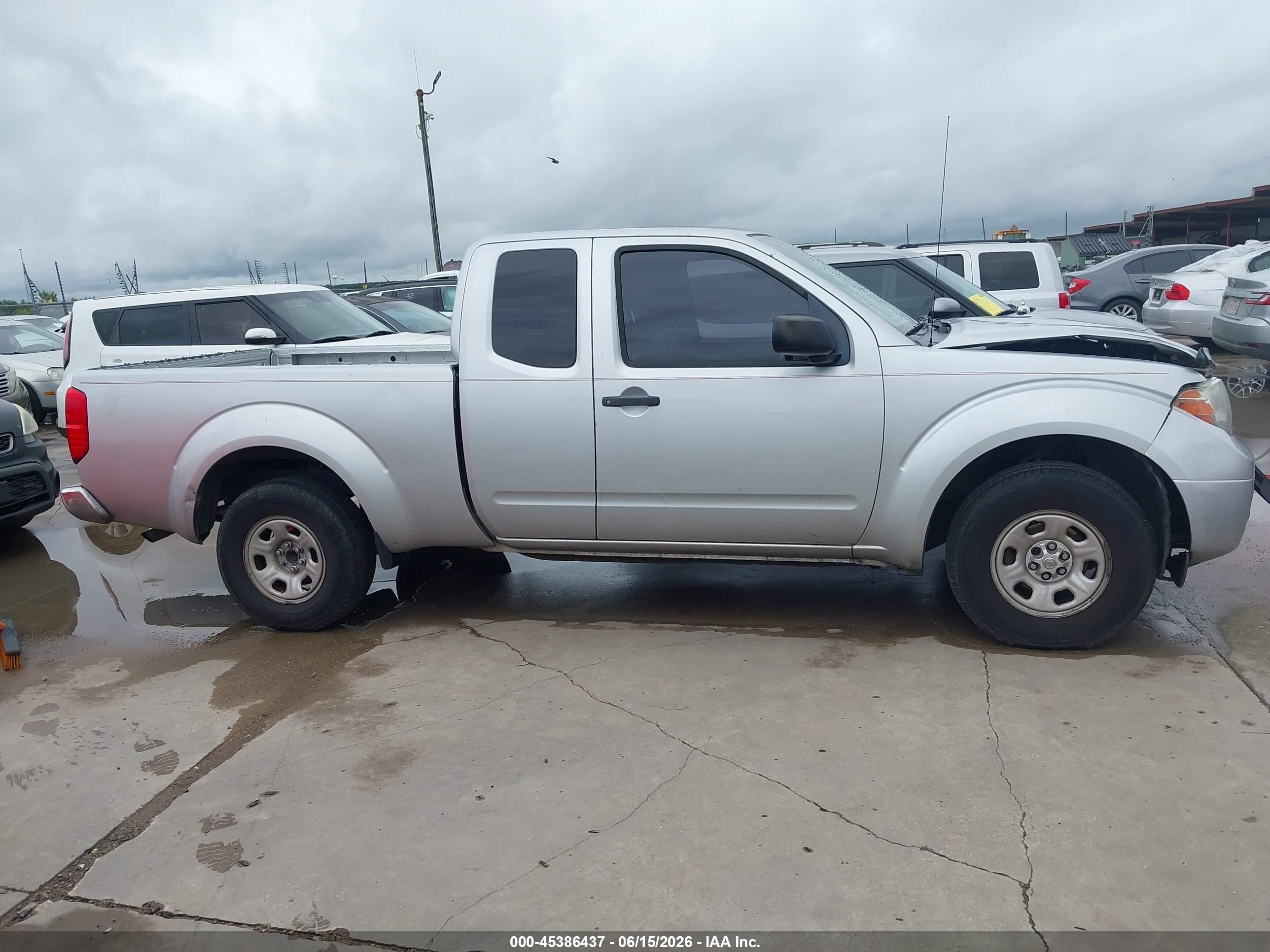 2015 Nissan Frontier S Silver vin: 1N6BD0CT2FN728219