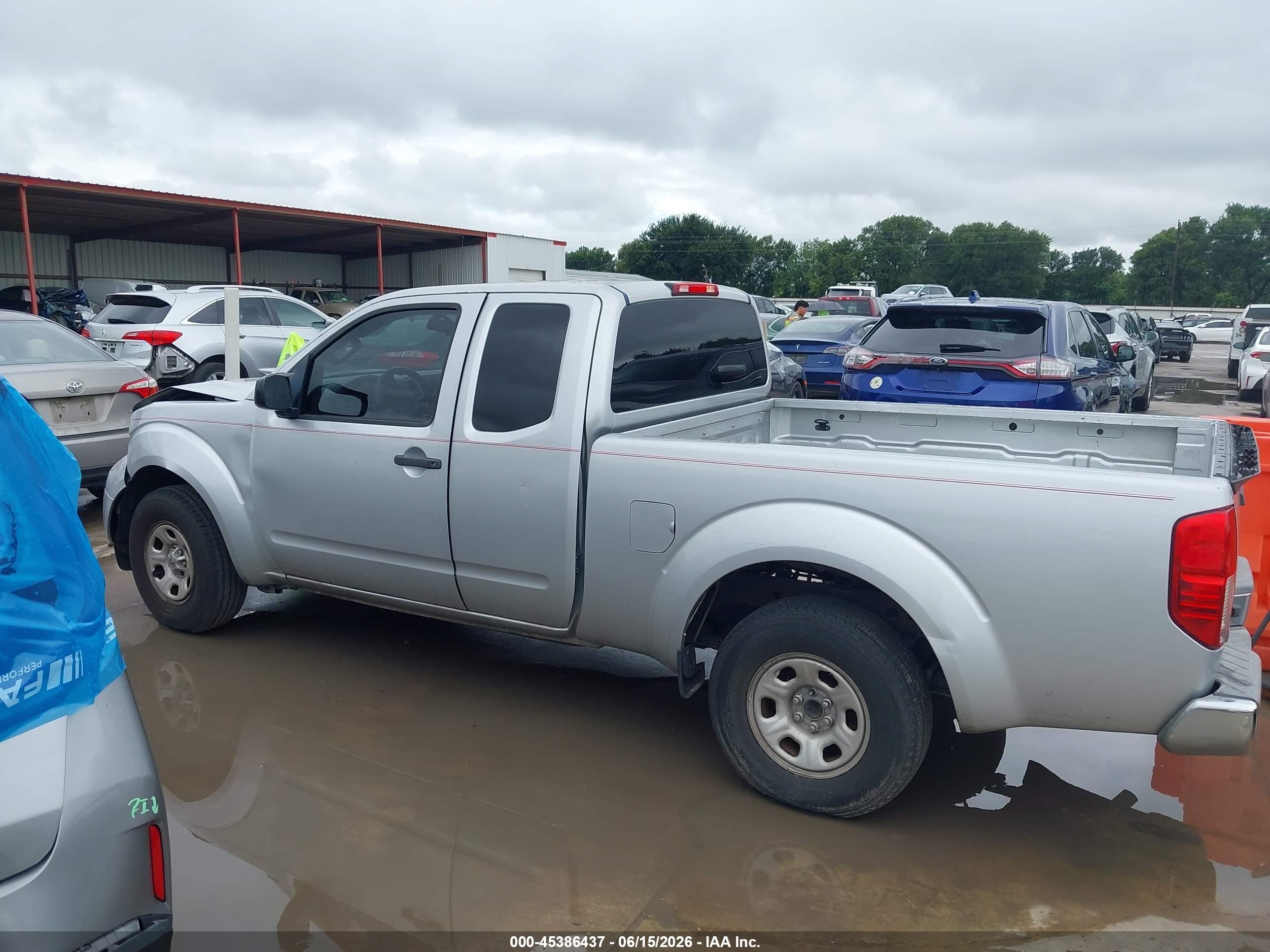2015 Nissan Frontier S Silver vin: 1N6BD0CT2FN728219