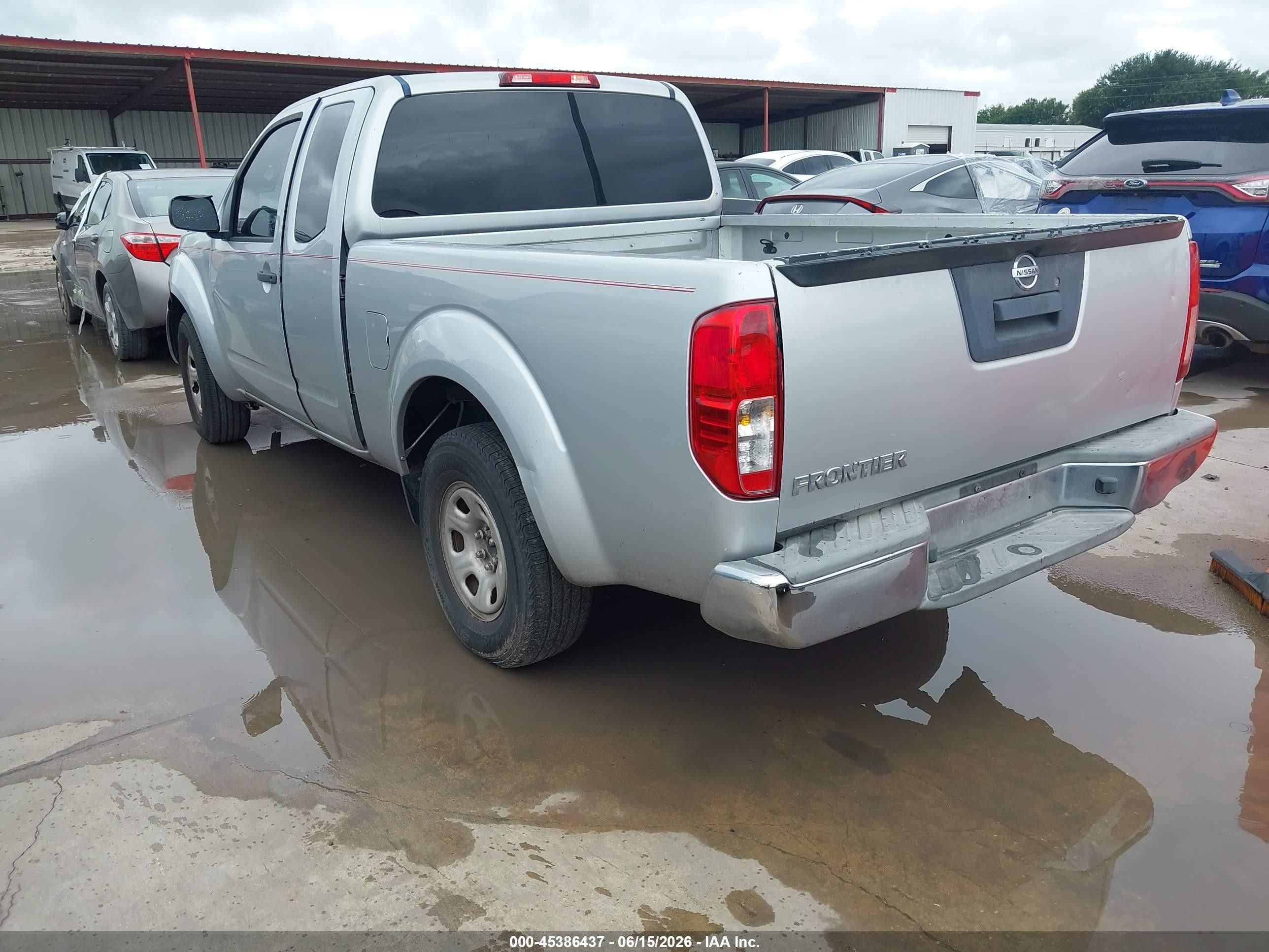 2015 Nissan Frontier S Silver vin: 1N6BD0CT2FN728219