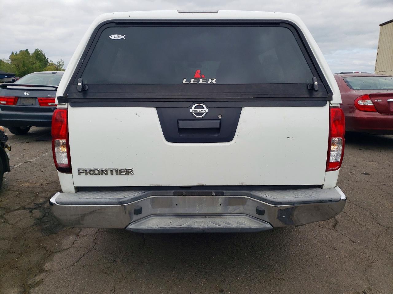 2015 Nissan Frontier S Белый vin: 1N6BD0CT2FN745702