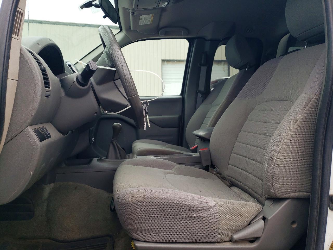 2015 Nissan Frontier S Белый vin: 1N6BD0CT2FN745702
