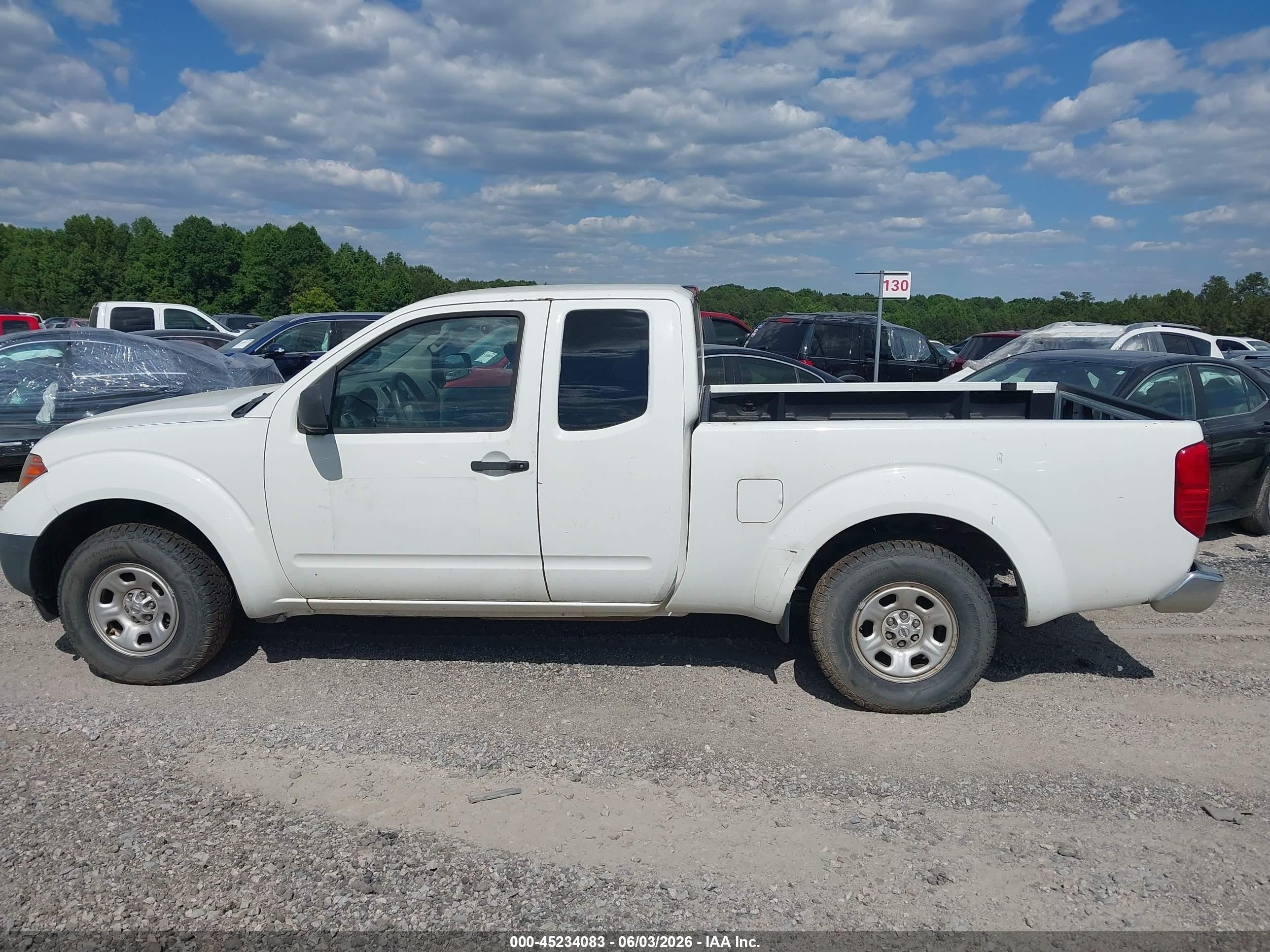 2014 Nissan Frontier S White vin: 1N6BD0CT3EN725473