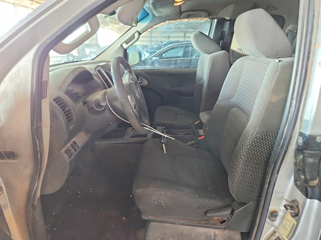 2015 Nissan Frontier Sv Серебряный vin: 1N6BD0CT3FN706309