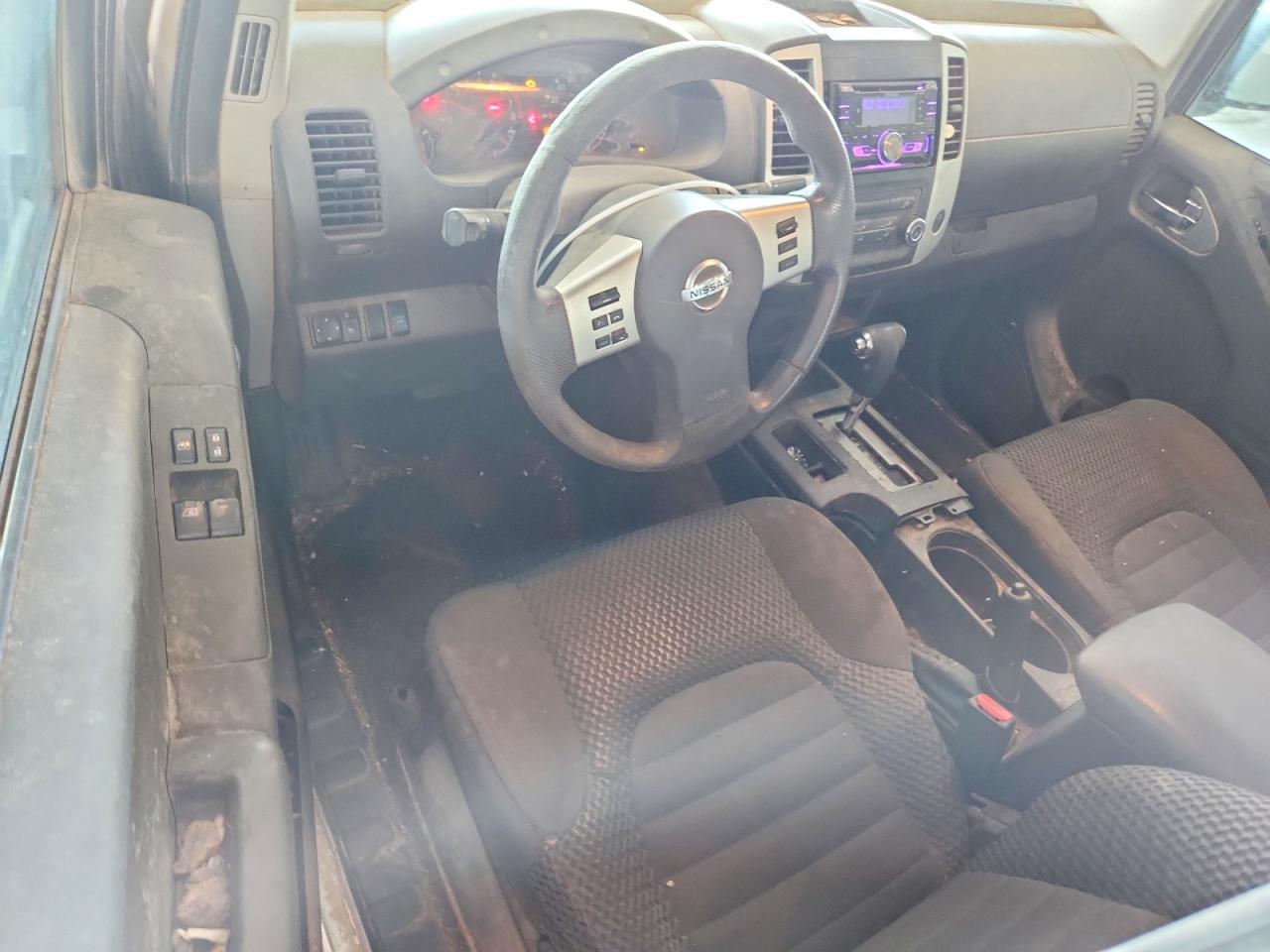 2015 Nissan Frontier Sv Серебряный vin: 1N6BD0CT3FN706309