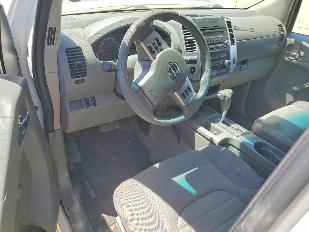 2015 Nissan Frontier S White vin: 1N6BD0CT3FN742730