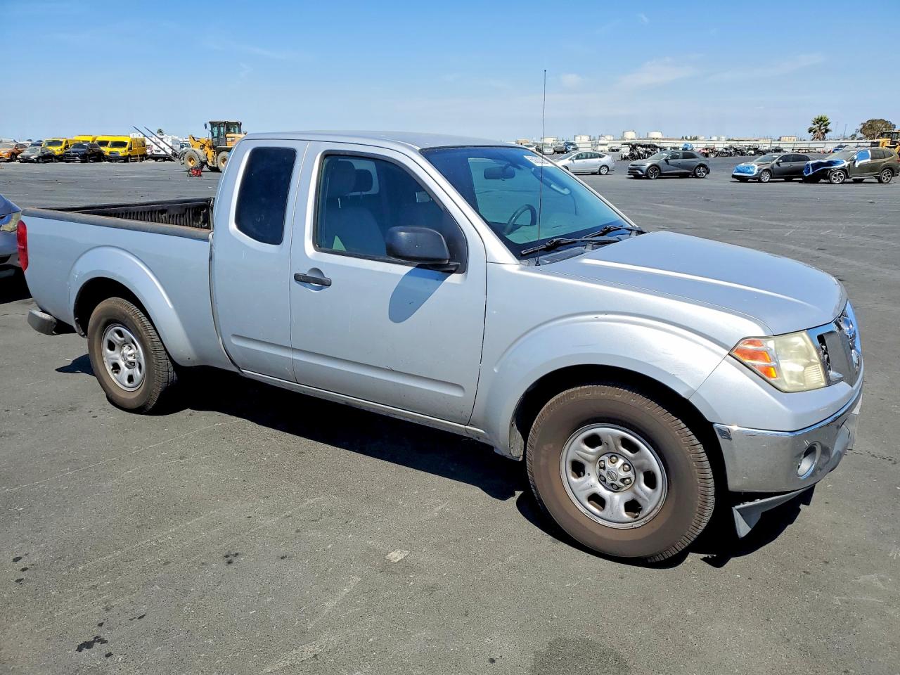 2010 Nissan Frontier Xe Silver vin: 1N6BD0CT4AC409523