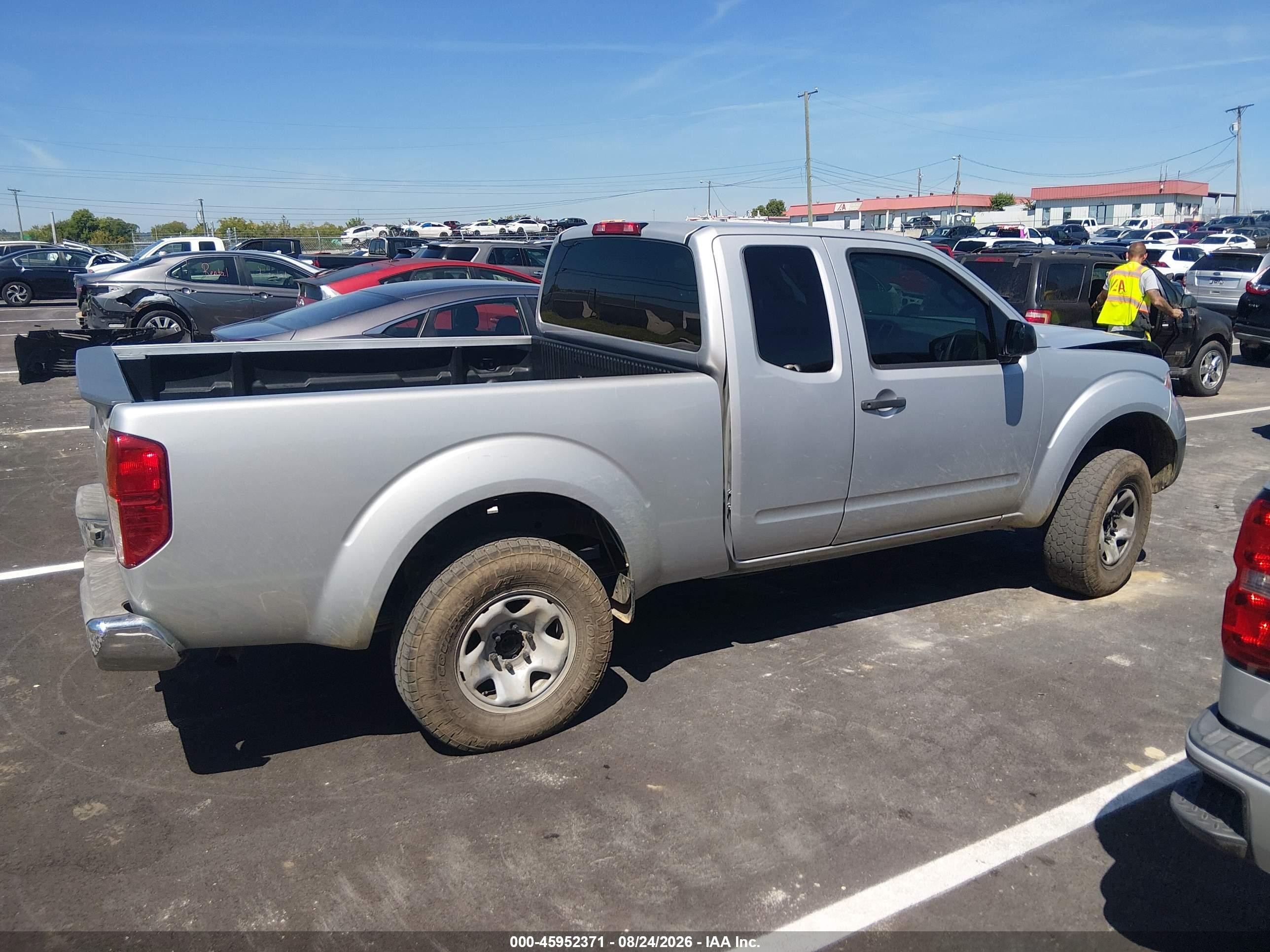 2014 Nissan Frontier S Silver vin: 1N6BD0CT4EN710254