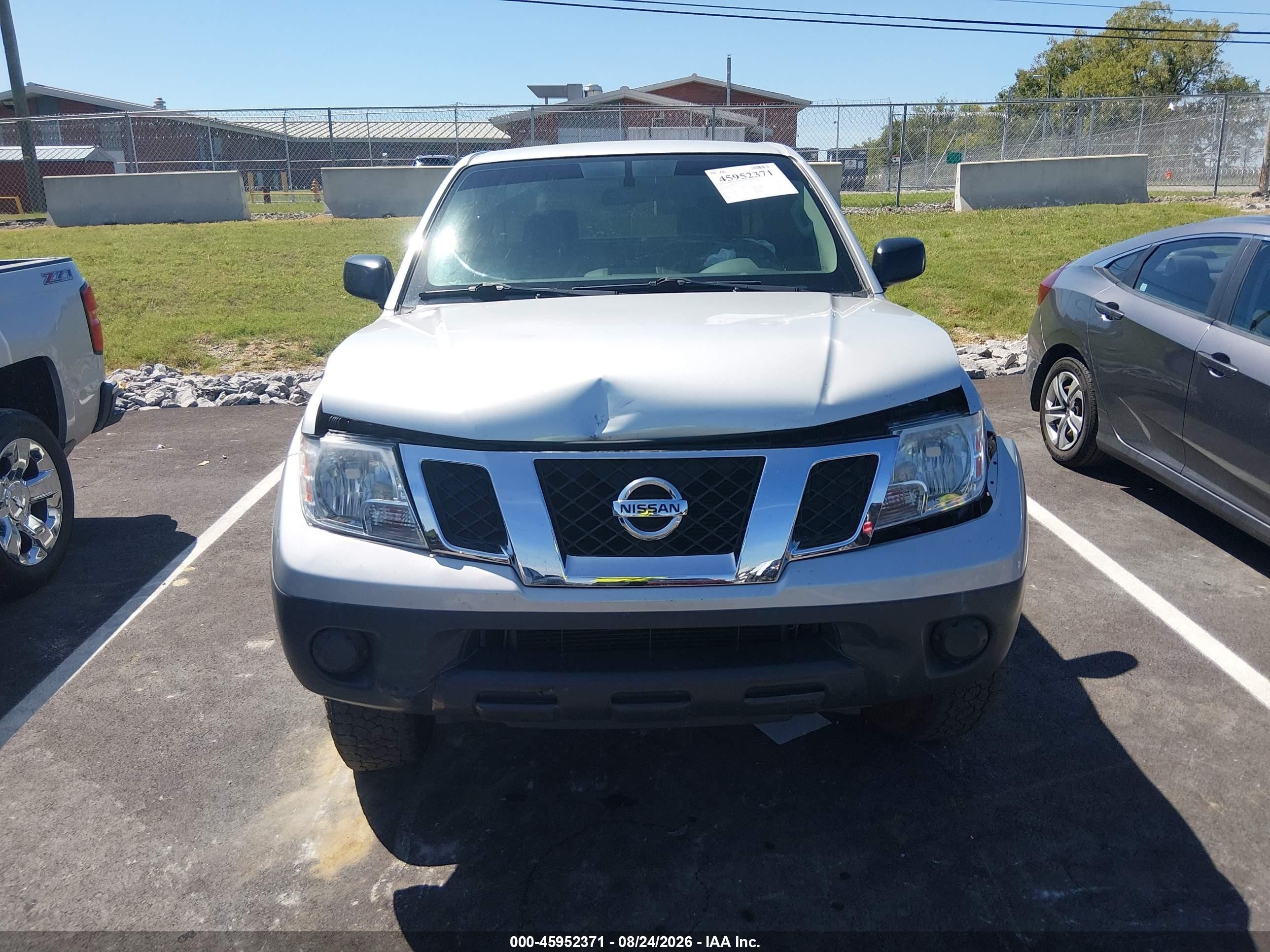 2014 Nissan Frontier S Silver vin: 1N6BD0CT4EN710254