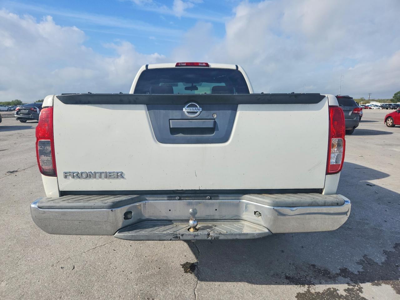 2014 Nissan Frontier S White vin: 1N6BD0CT4EN720735
