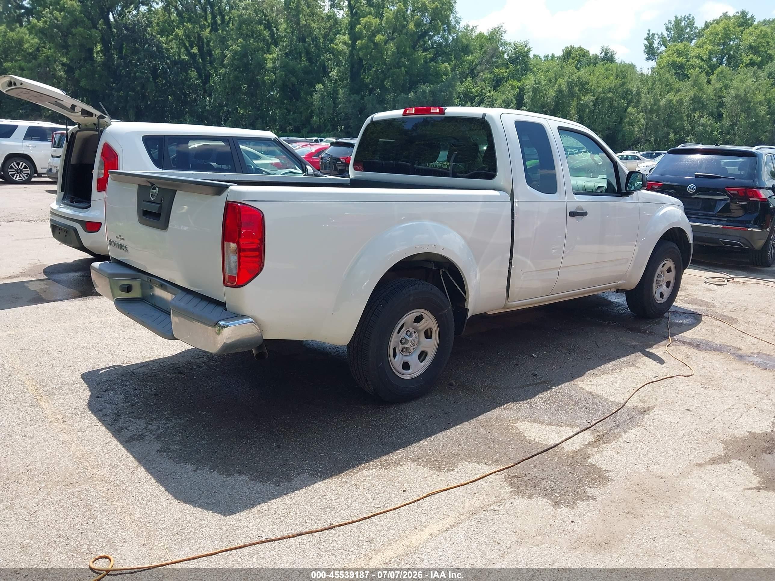 2014 Nissan Frontier S White vin: 1N6BD0CT4EN727393