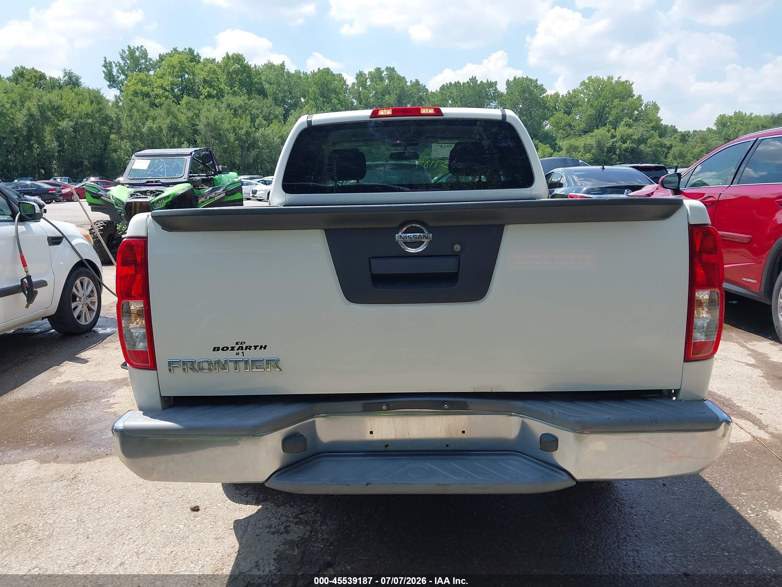 2014 Nissan Frontier S White vin: 1N6BD0CT4EN727393