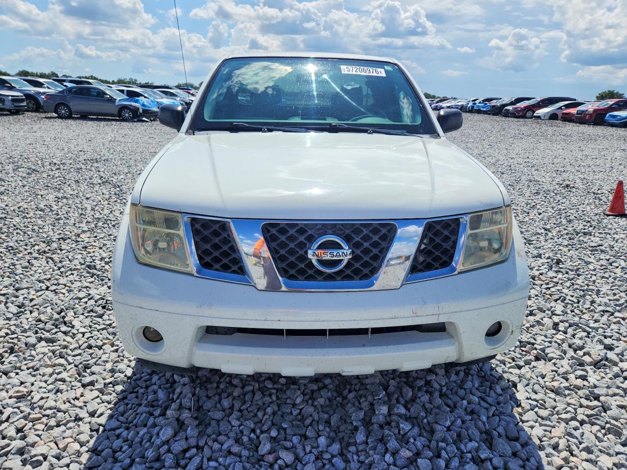 2015 Nissan Frontier S White vin: 1N6BD0CT4FN753901