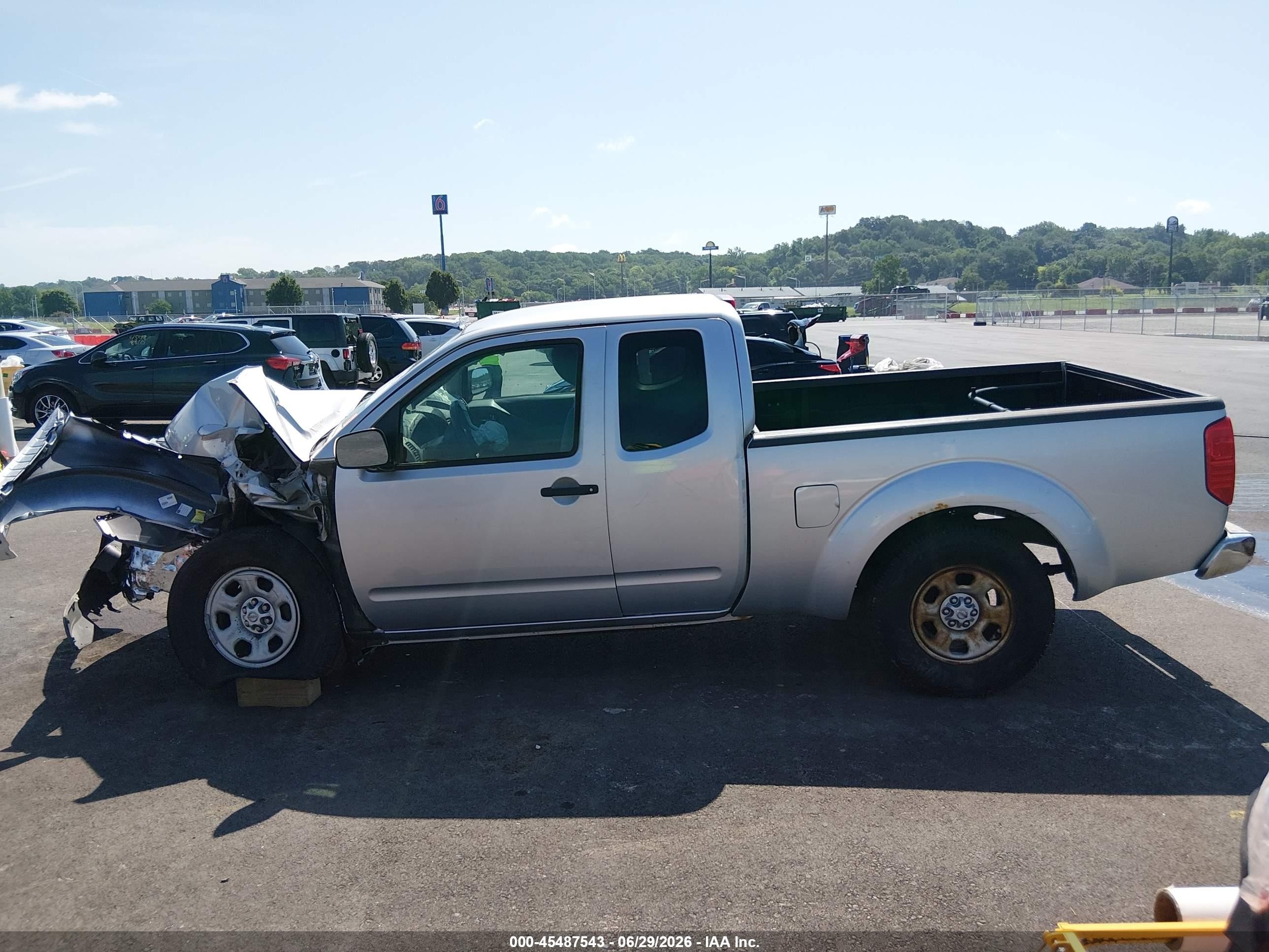 2010 Nissan Frontier Se-i4 Silver vin: 1N6BD0CT5AC424323