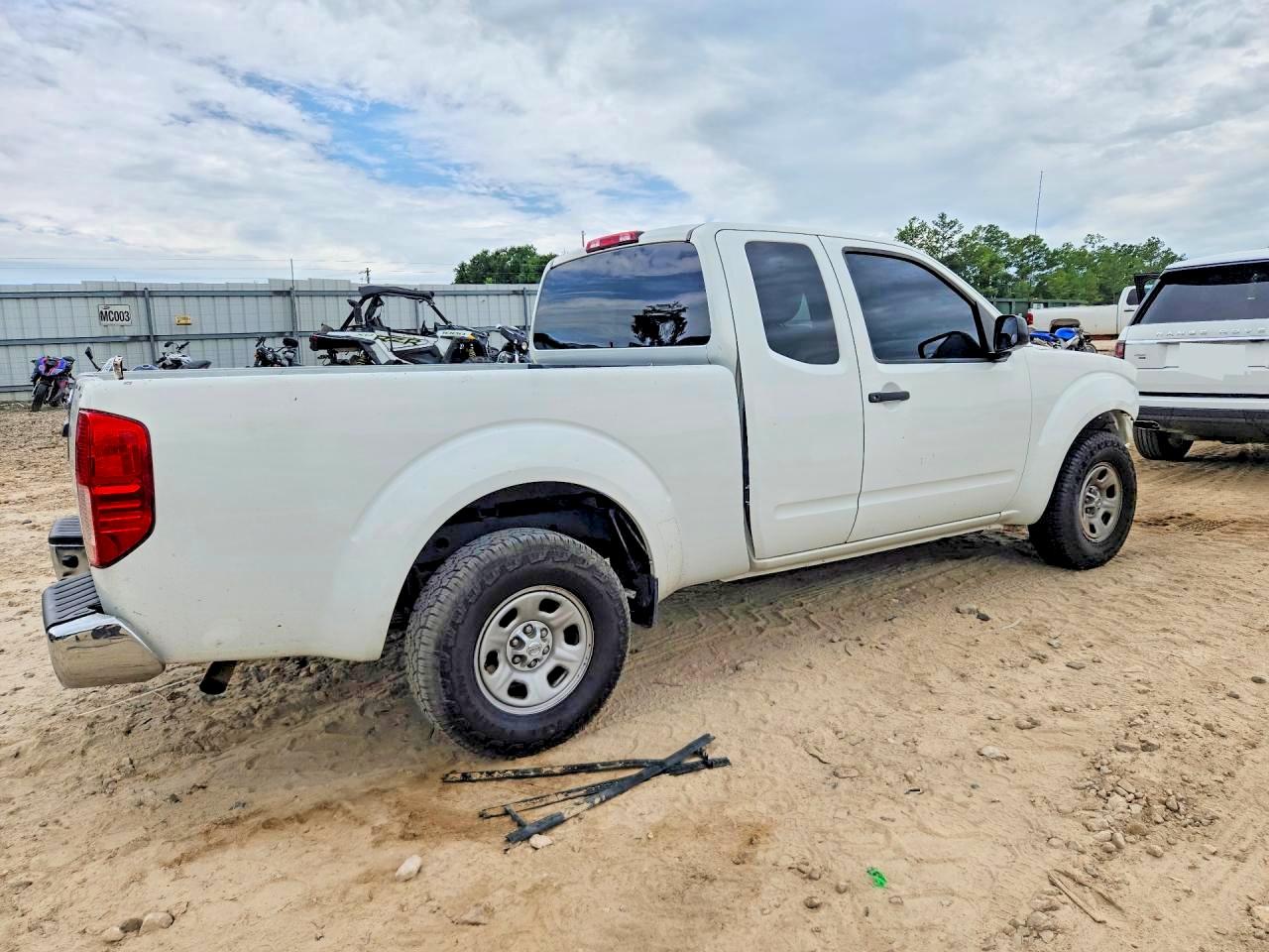2015 Nissan Frontier S White vin: 1N6BD0CT5FN721751