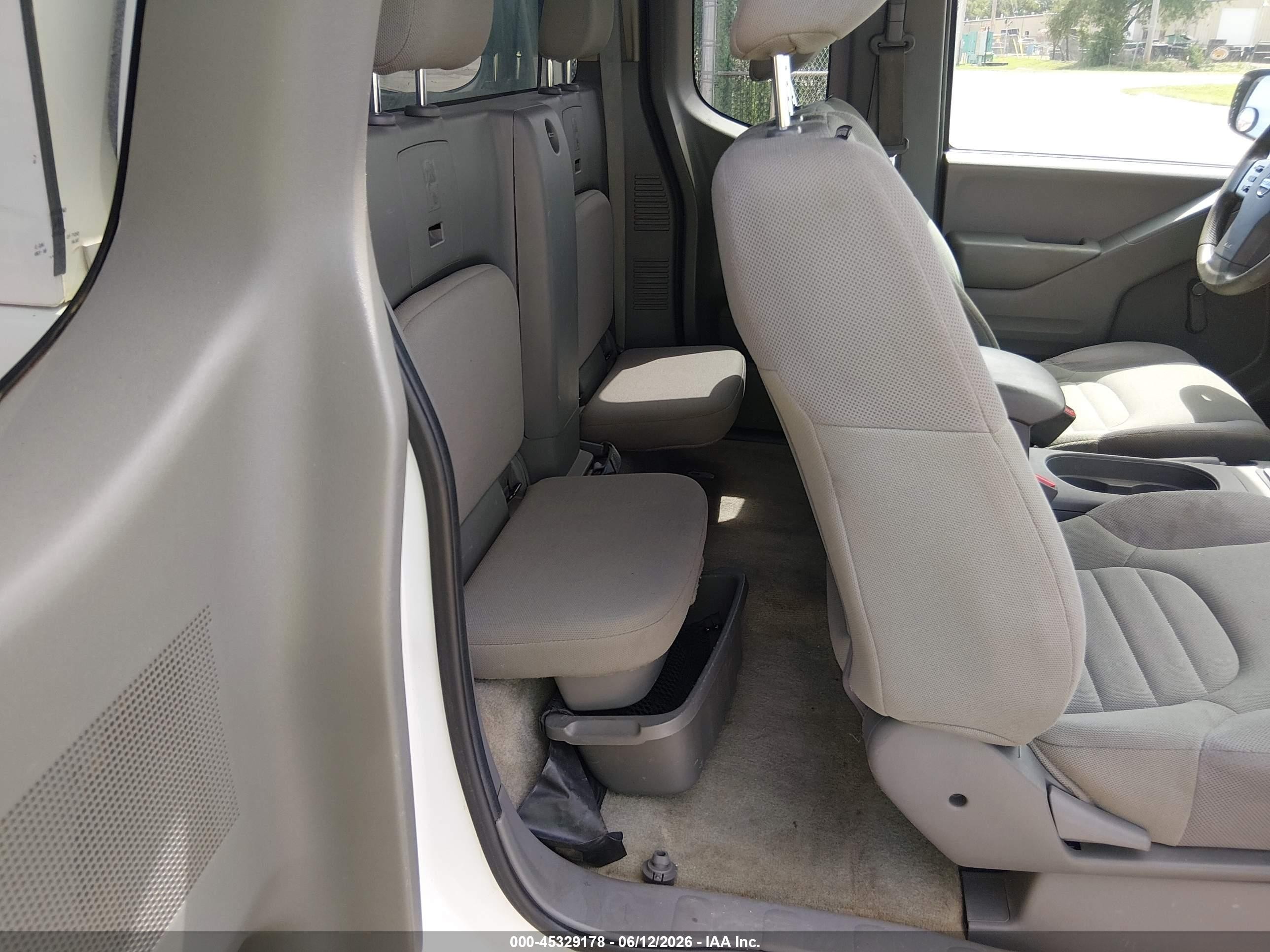 2015 Nissan Frontier S/sv-i4 White vin: 1N6BD0CT5FN737819