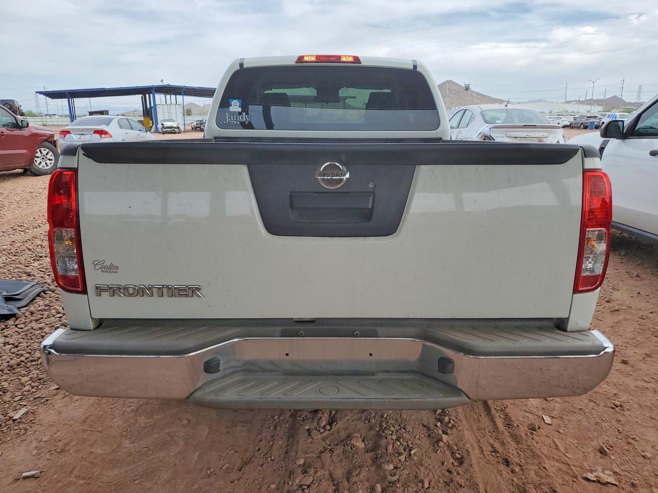 2015 Nissan Frontier S White vin: 1N6BD0CT5FN754801