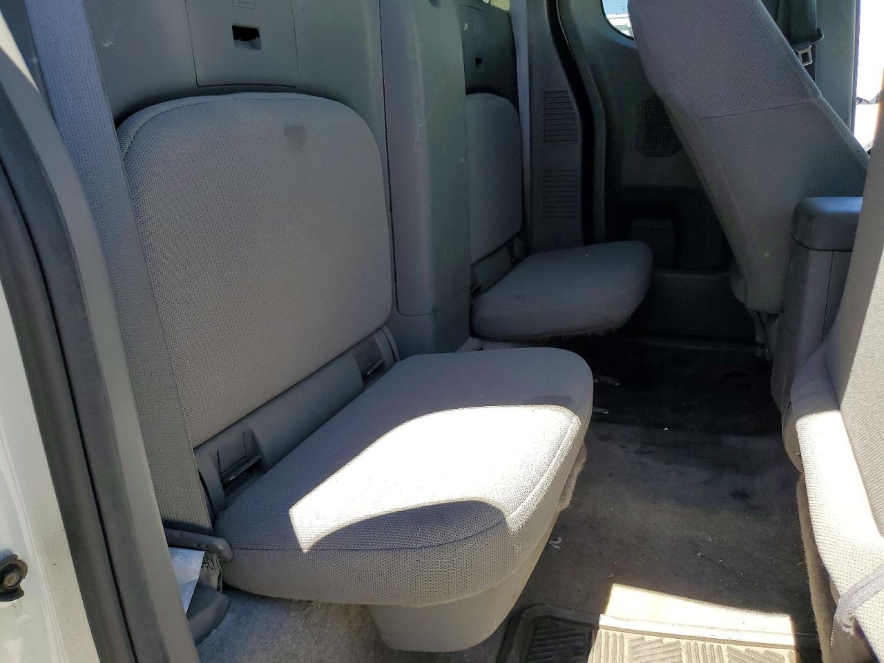 2015 Nissan Frontier S Белый vin: 1N6BD0CT5FN758282