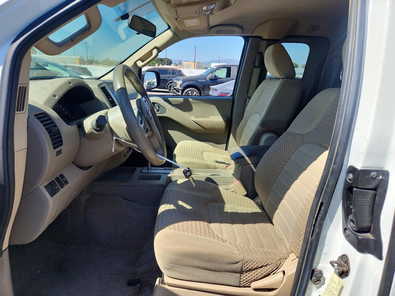 2014 Nissan Frontier Sv White vin: 1N6BD0CT6EN715360