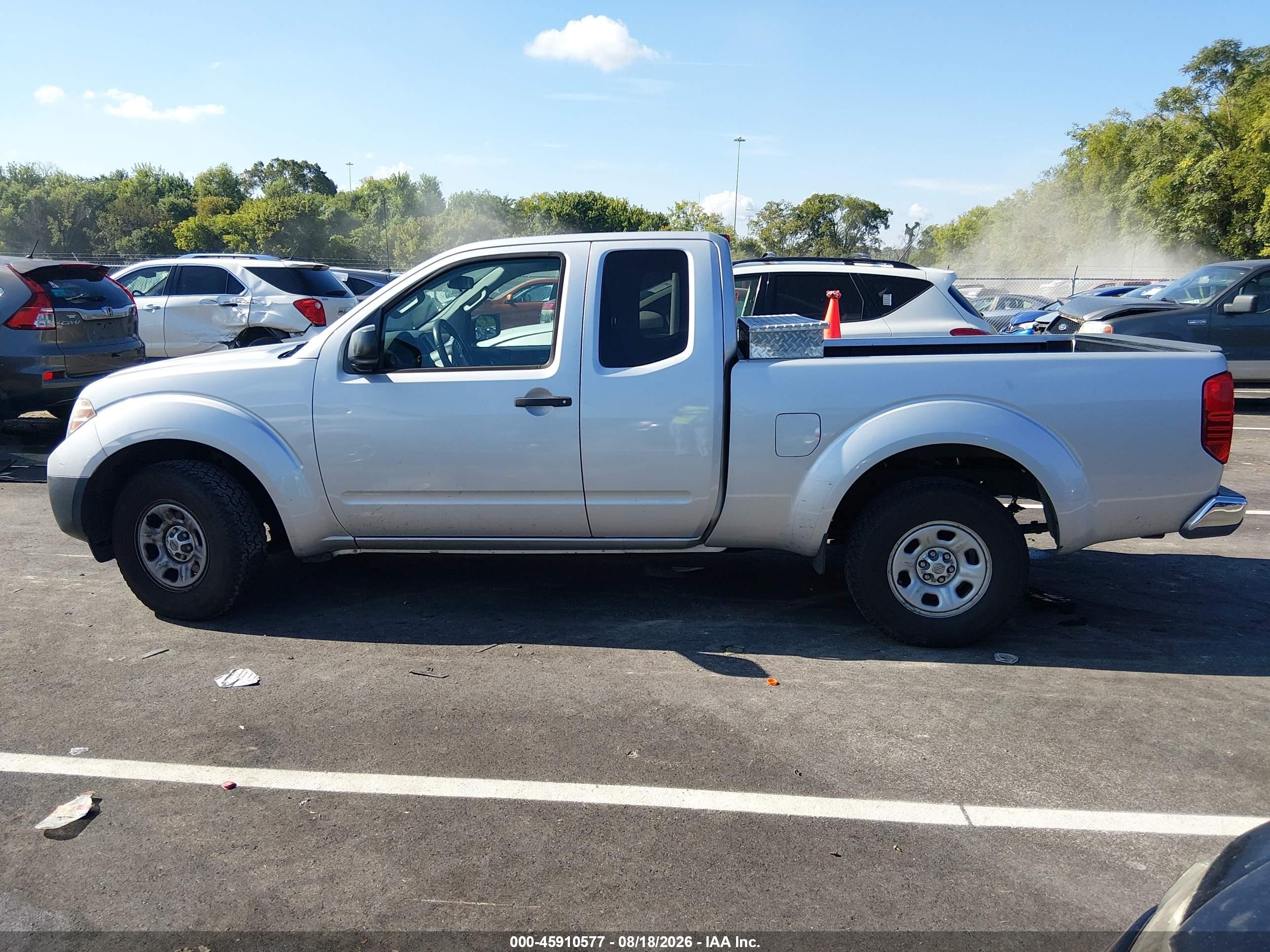 2014 Nissan Frontier S Серебряный vin: 1N6BD0CT6EN720655