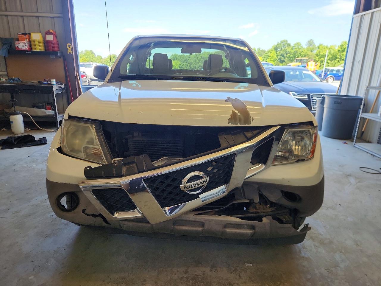 2015 Nissan Frontier S White vin: 1N6BD0CT7FN732623