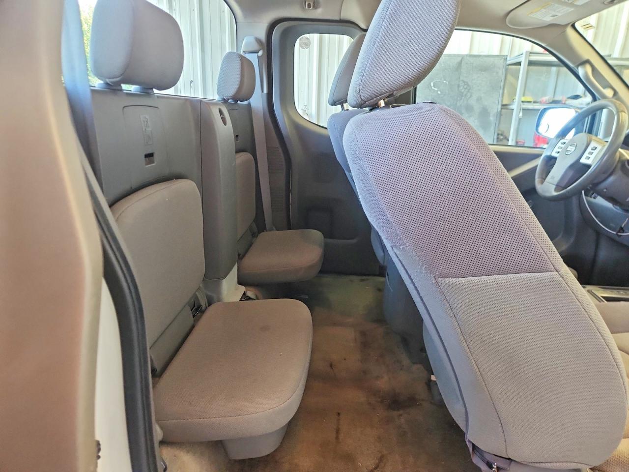 2015 Nissan Frontier S White vin: 1N6BD0CT7FN732623