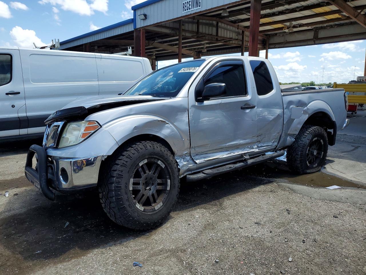 2010 Nissan Frontier Xe Silver vin: 1N6BD0CT8AC443772
