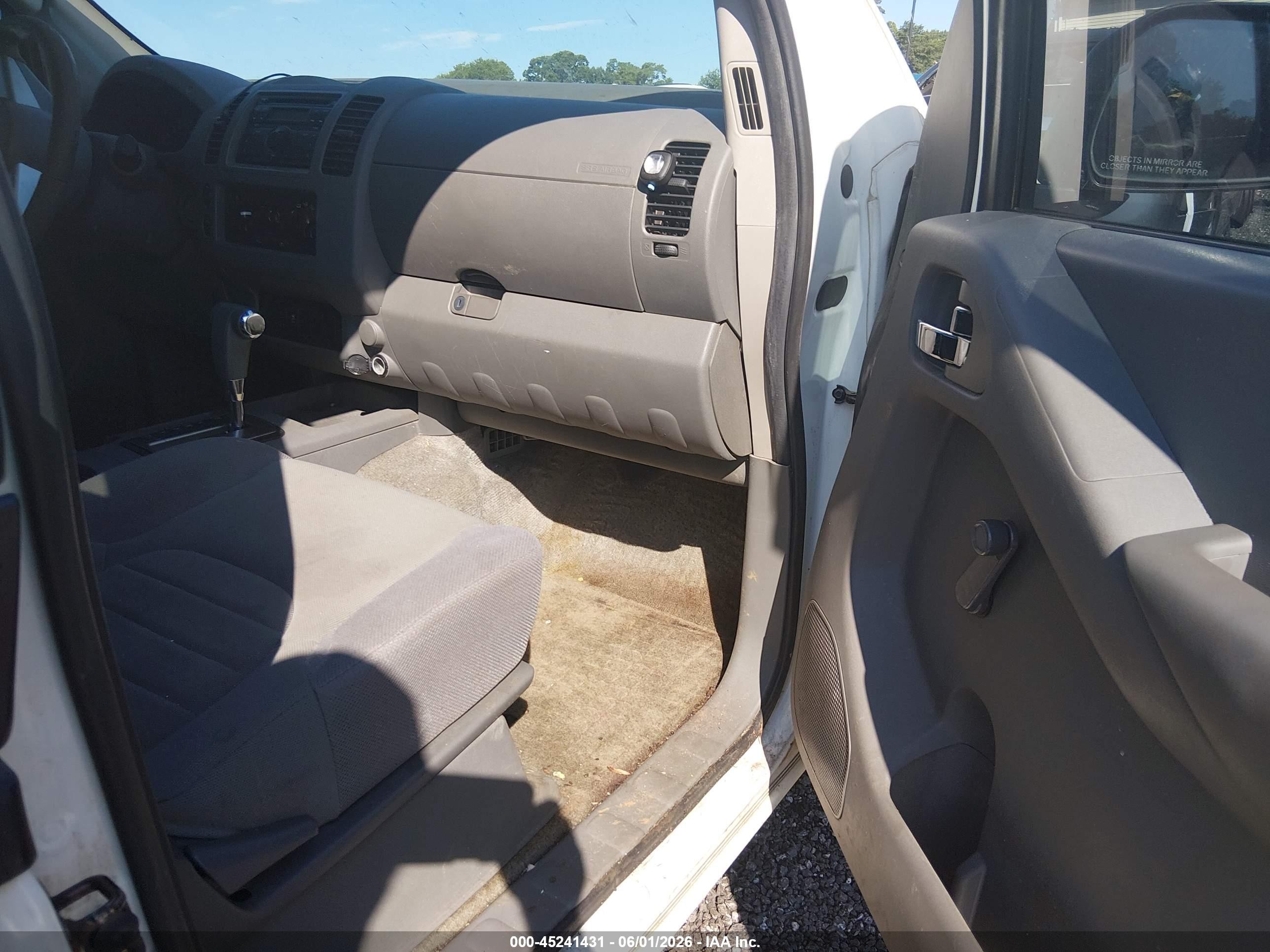 2013 Nissan Frontier S White vin: 1N6BD0CT8DN748438