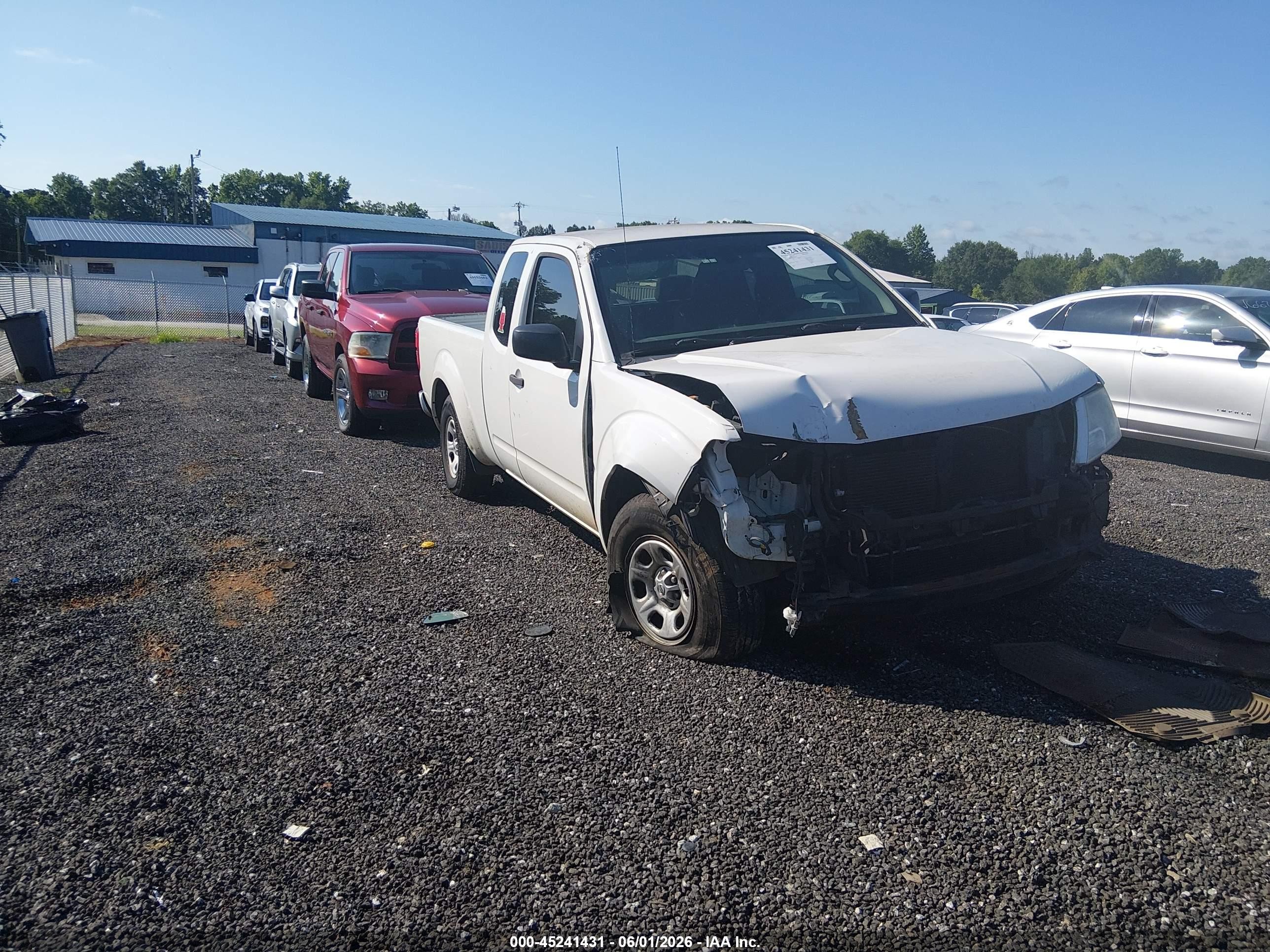 2013 Nissan Frontier S White vin: 1N6BD0CT8DN748438