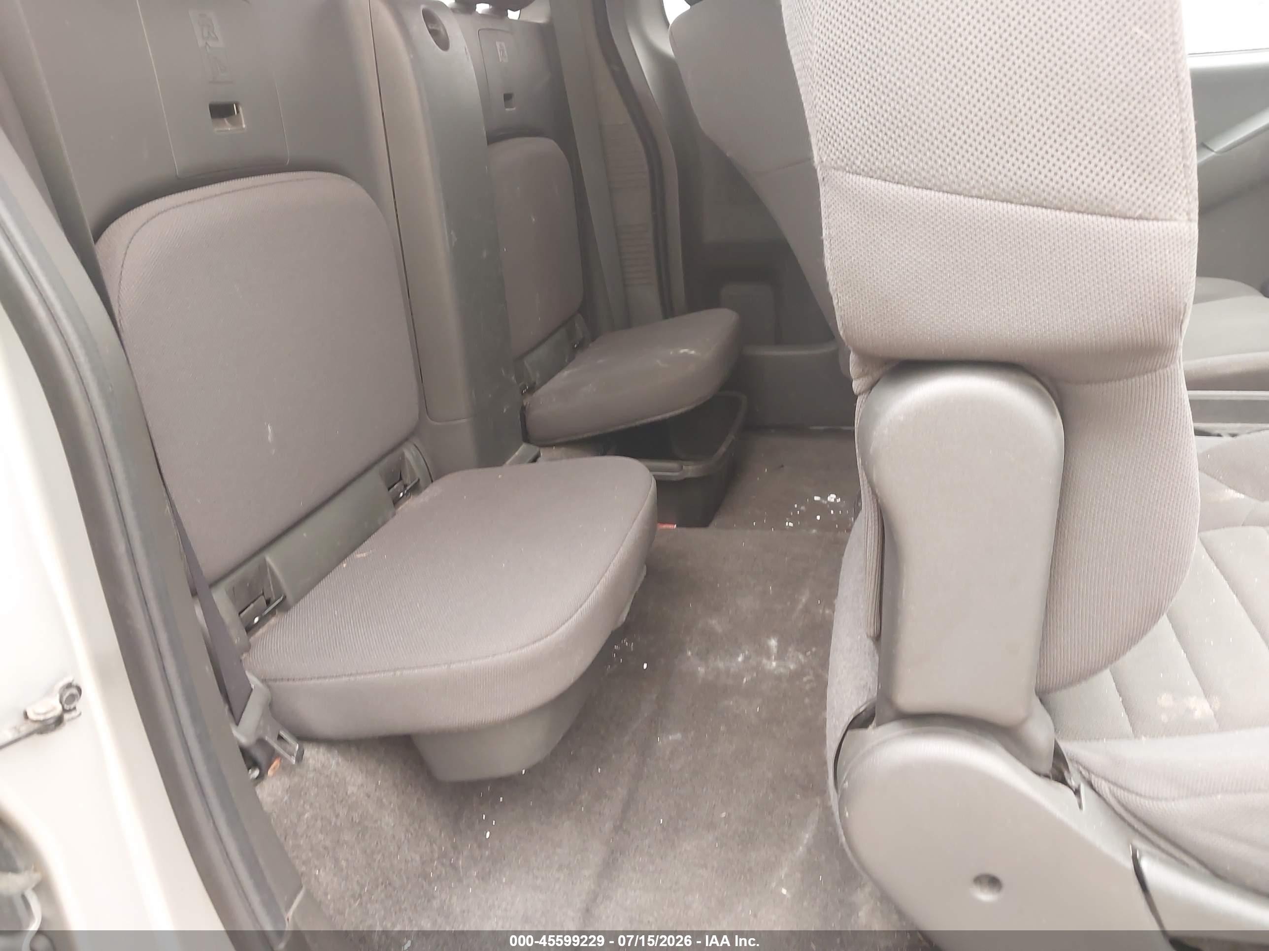 2013 Nissan Frontier S Silver vin: 1N6BD0CT8DN755115