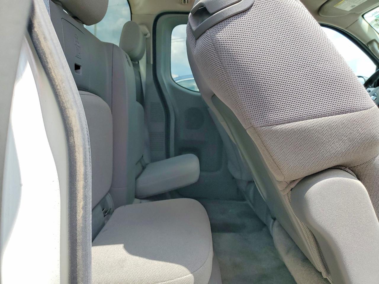 2014 Nissan Frontier S White vin: 1N6BD0CT8EN753270