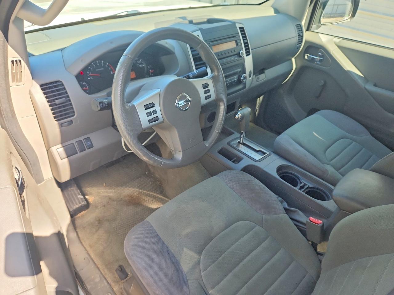 2015 Nissan Frontier S White vin: 1N6BD0CT8FN736681
