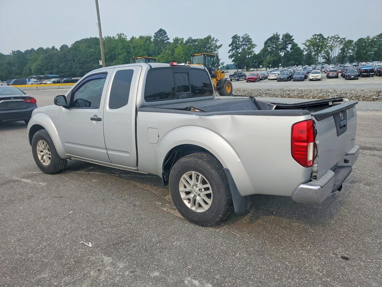 2015 Nissan Frontier Sv Серебряный vin: 1N6BD0CT8FN746210
