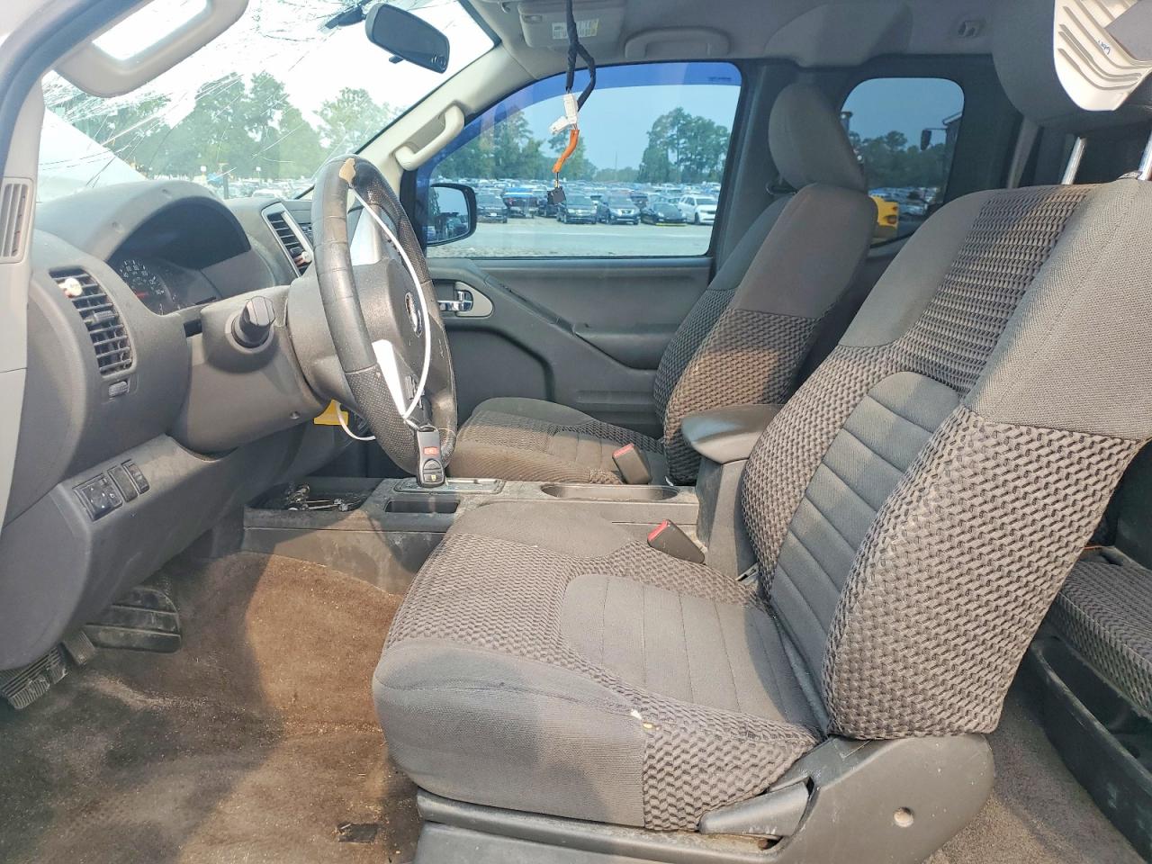 2015 Nissan Frontier Sv Серебряный vin: 1N6BD0CT8FN746210