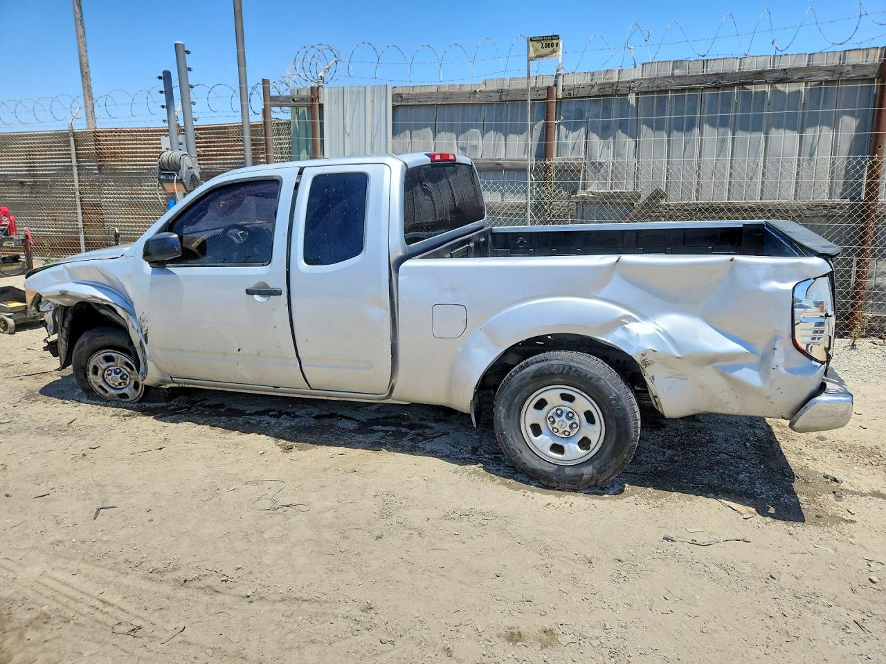 2015 Nissan Frontier S Silver vin: 1N6BD0CT8FN768918
