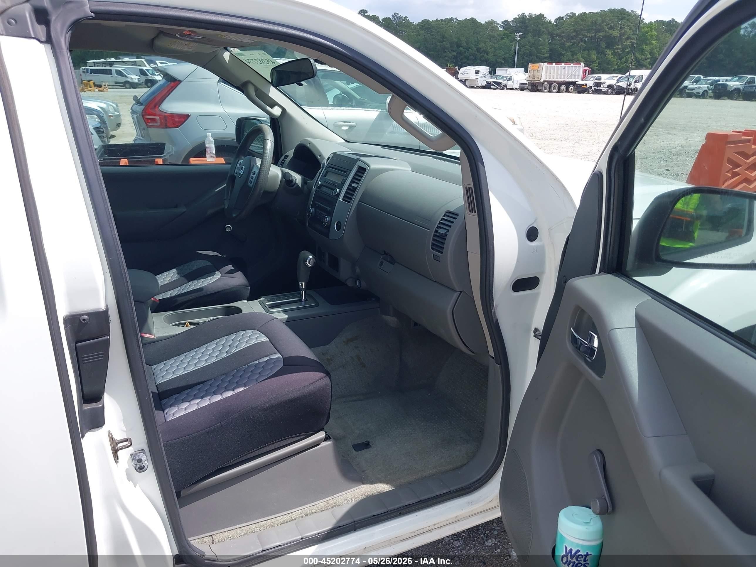 2014 Nissan Frontier S White vin: 1N6BD0CT9EN772071