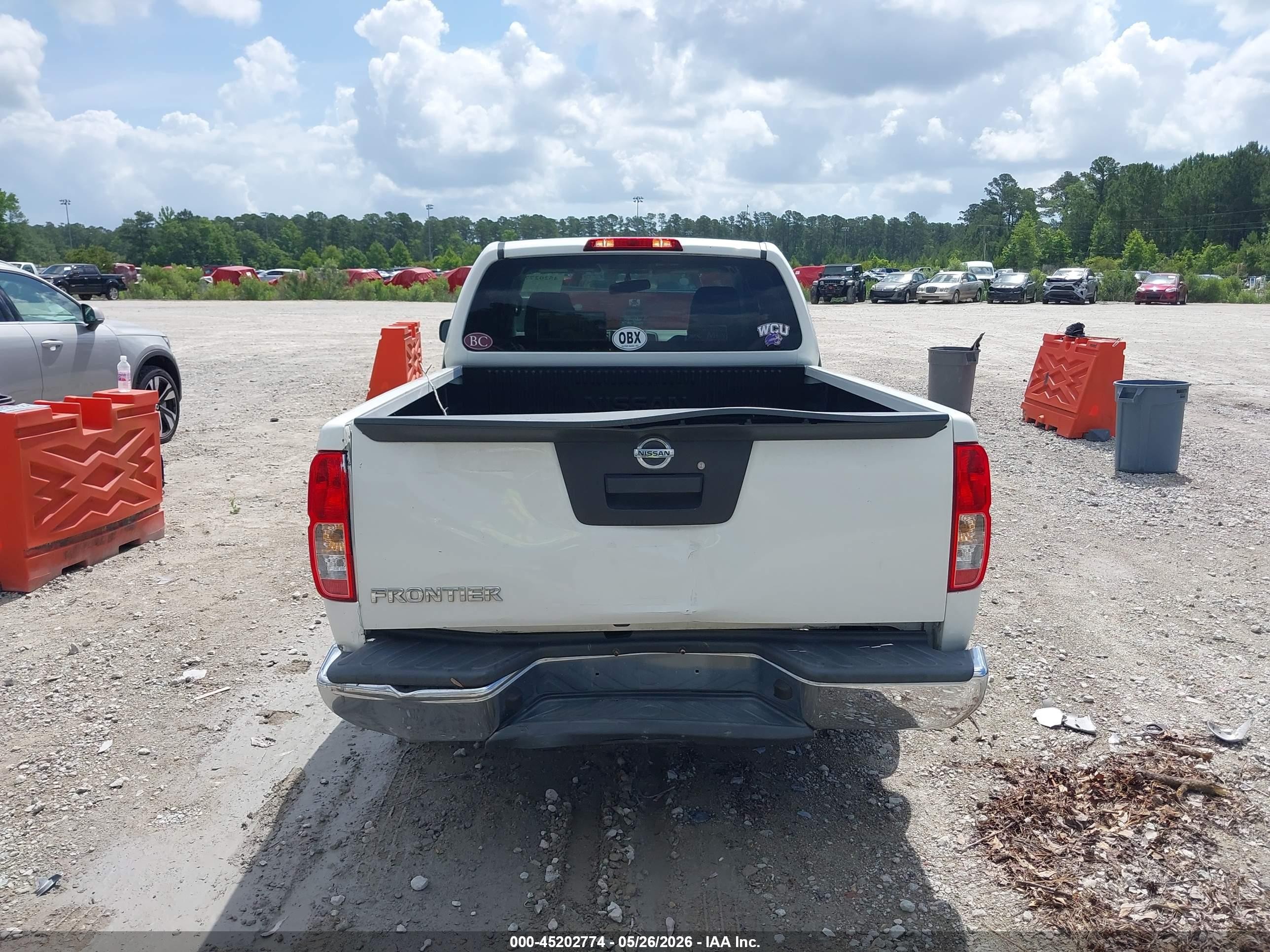 2014 Nissan Frontier S White vin: 1N6BD0CT9EN772071