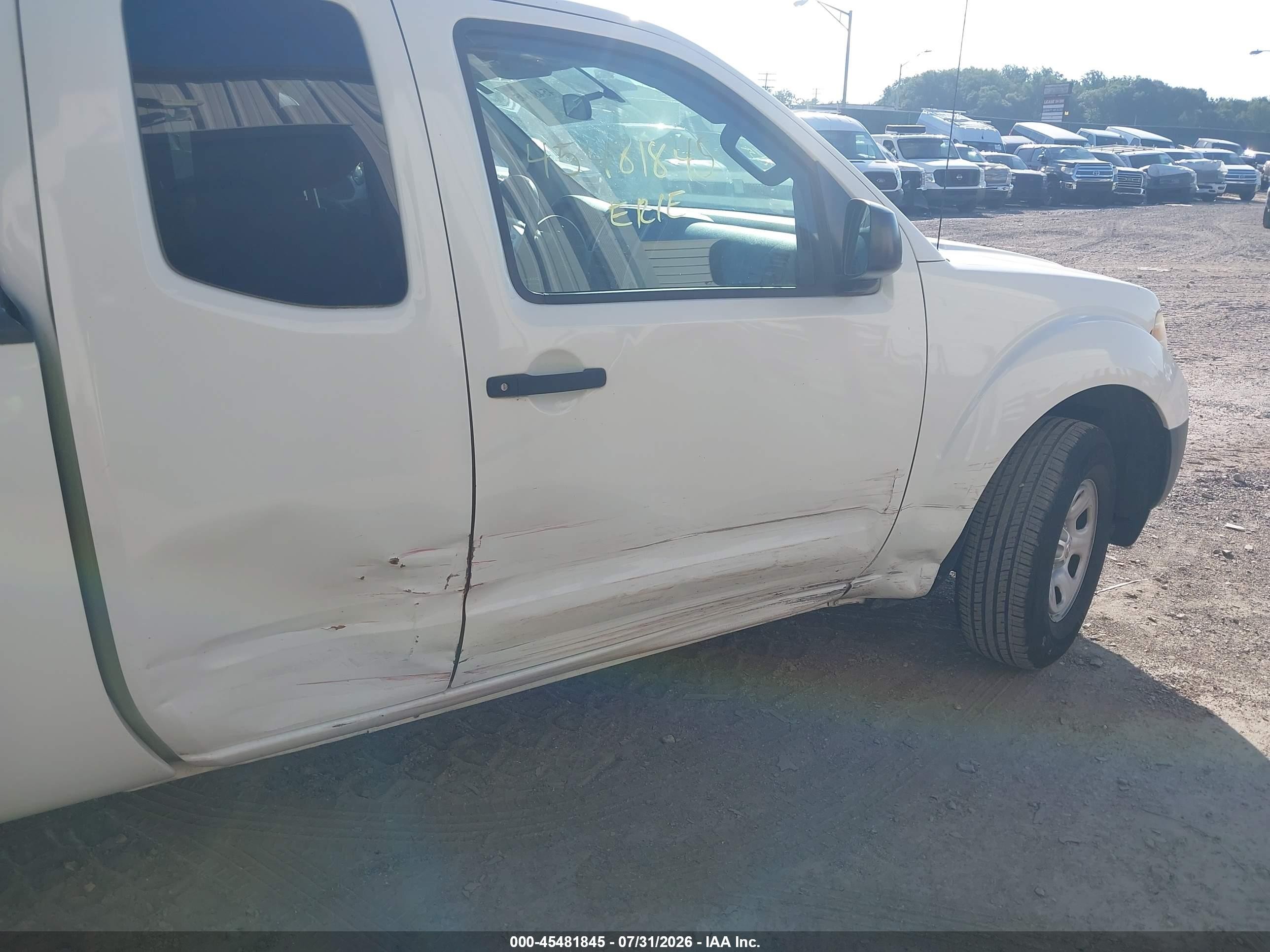 2015 Nissan Frontier S/sv-i4 Белый vin: 1N6BD0CT9FN767230