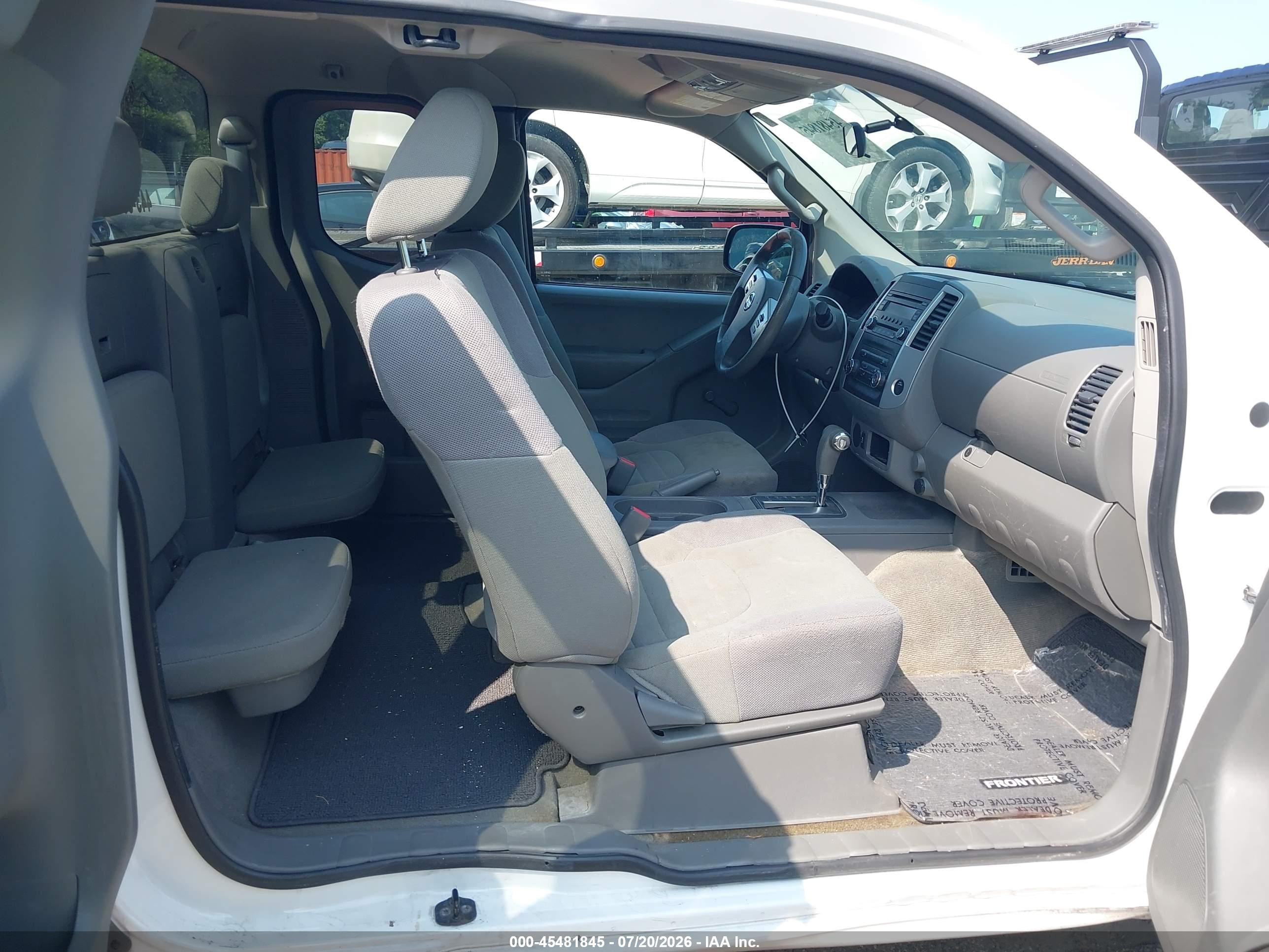 2015 Nissan Frontier S/sv-i4 Белый vin: 1N6BD0CT9FN767230
