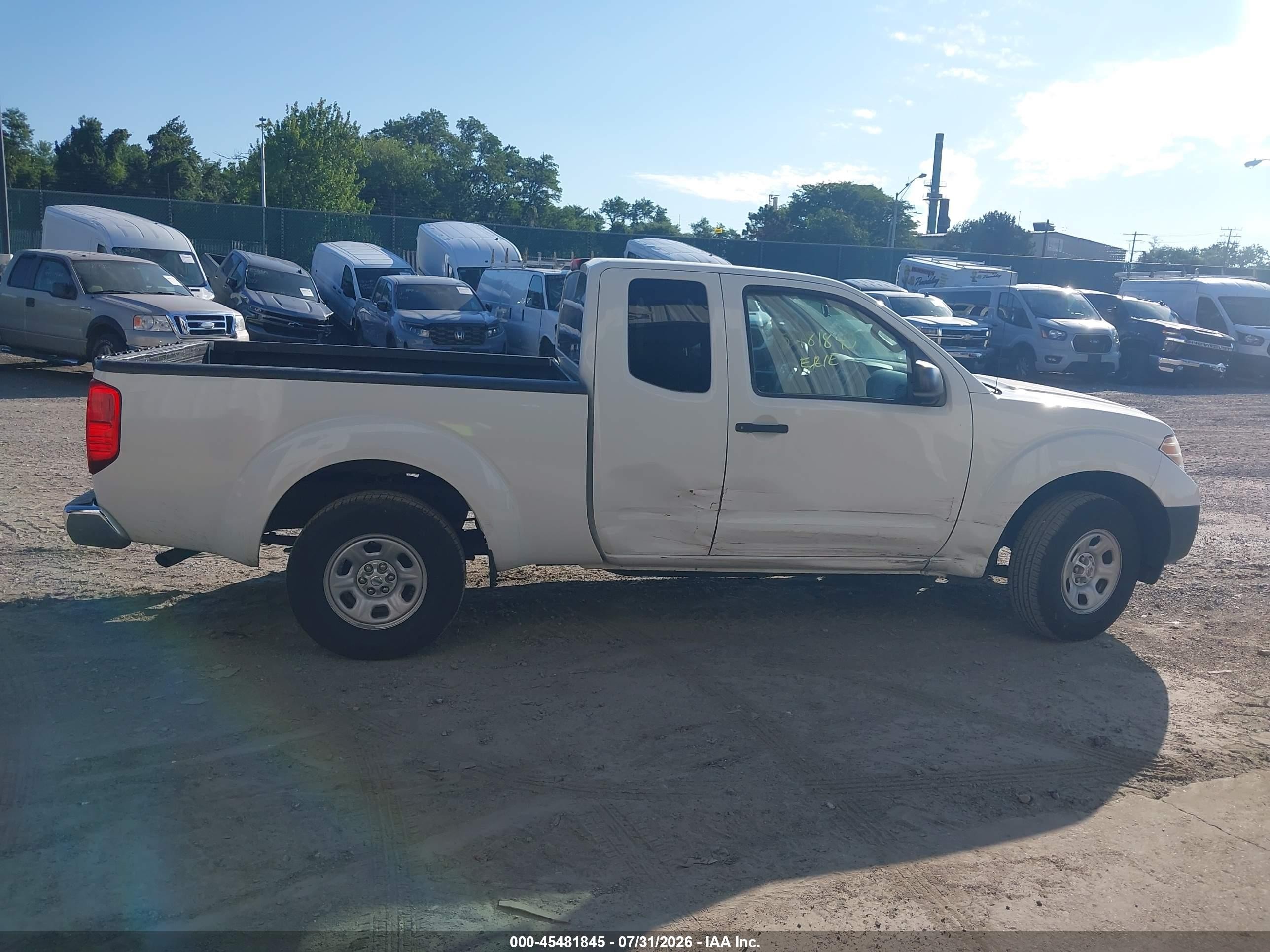 2015 Nissan Frontier S/sv-i4 Белый vin: 1N6BD0CT9FN767230
