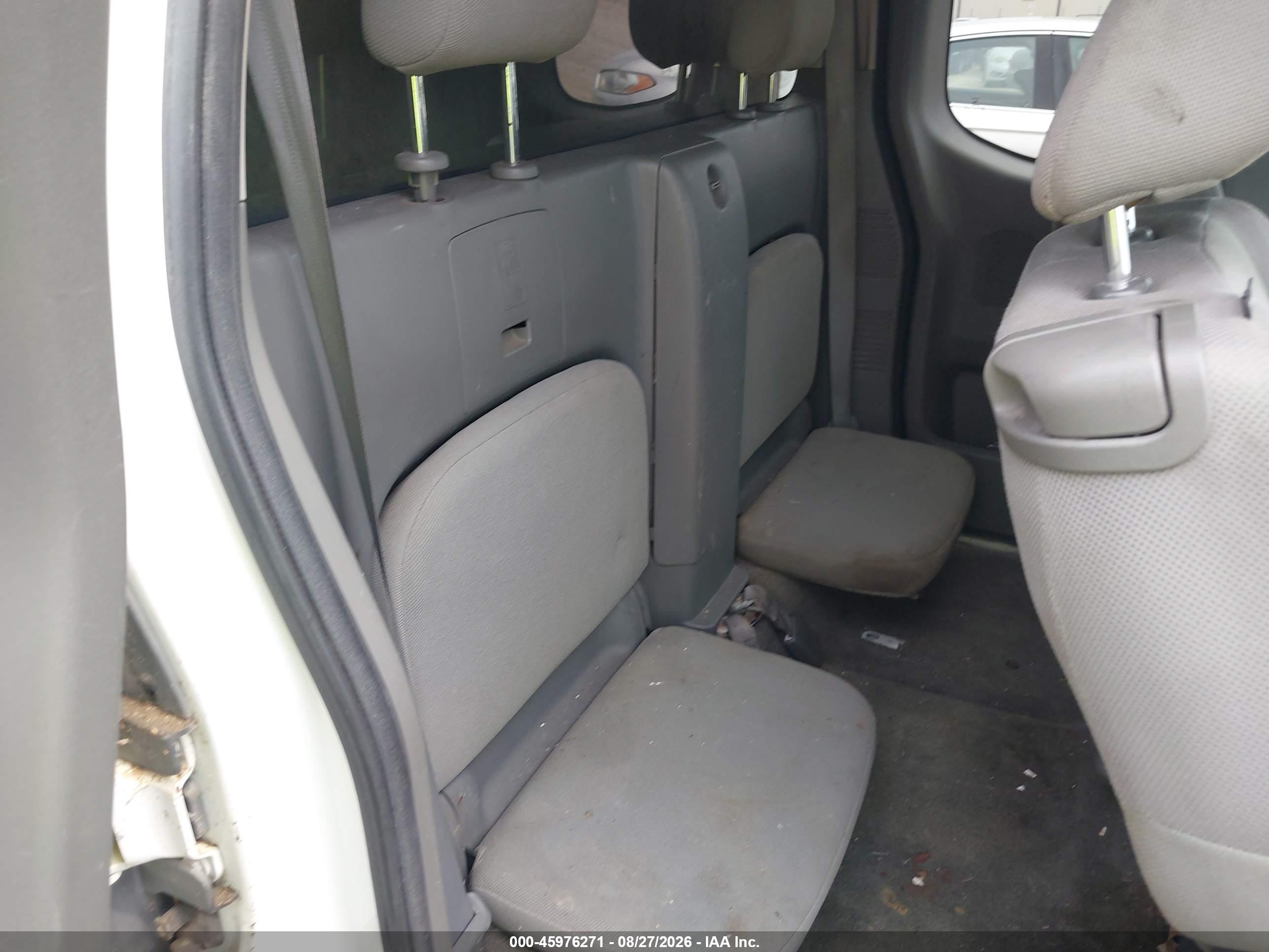 2010 Nissan Frontier Xe Yellow vin: 1N6BD0CTXAC415620