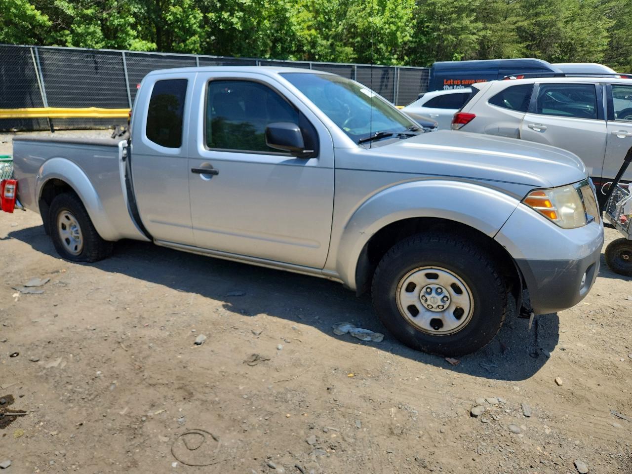 2010 Nissan Frontier Xe Silver vin: 1N6BD0CTXAC427363