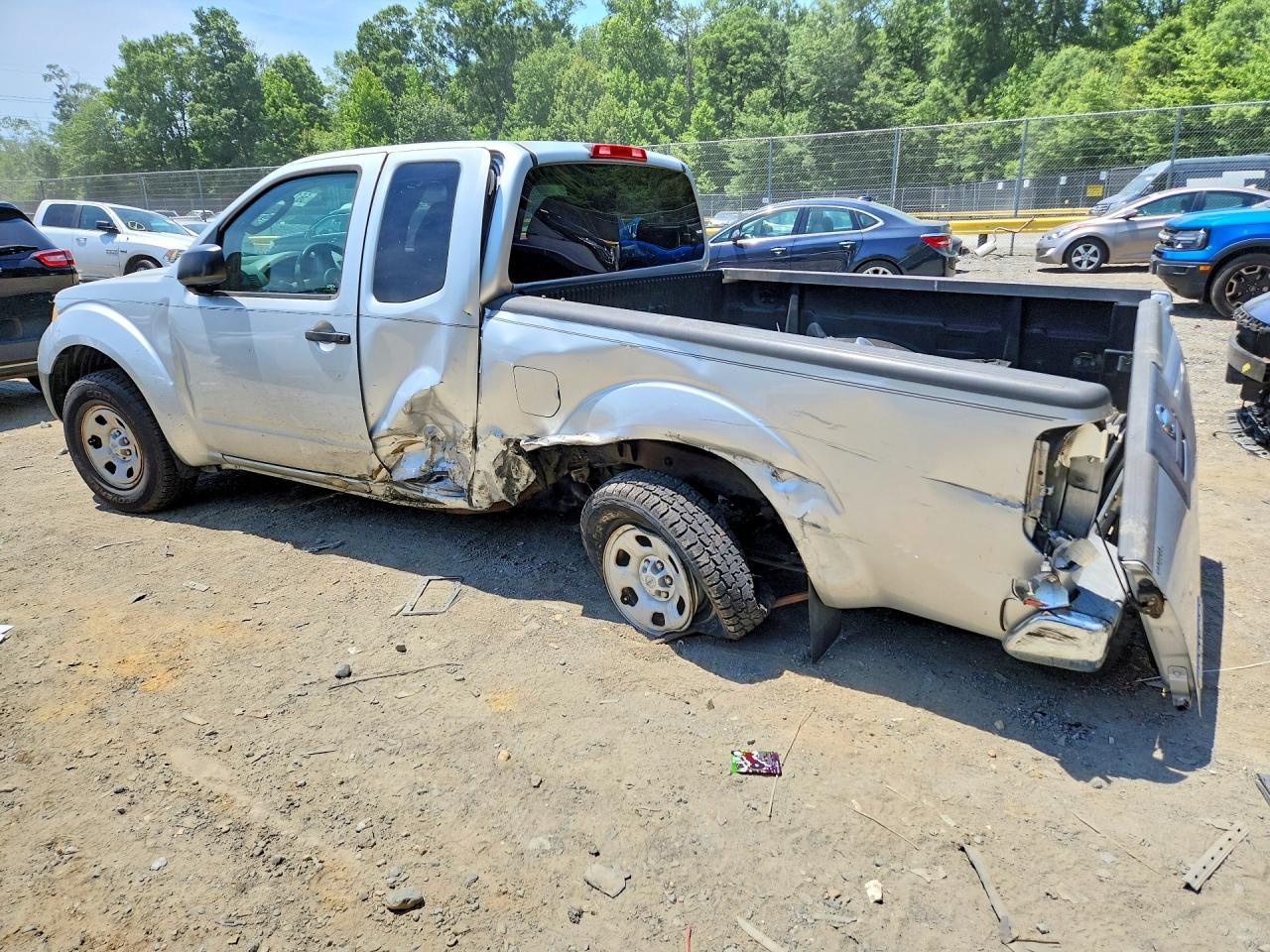 2010 Nissan Frontier Xe Silver vin: 1N6BD0CTXAC427363