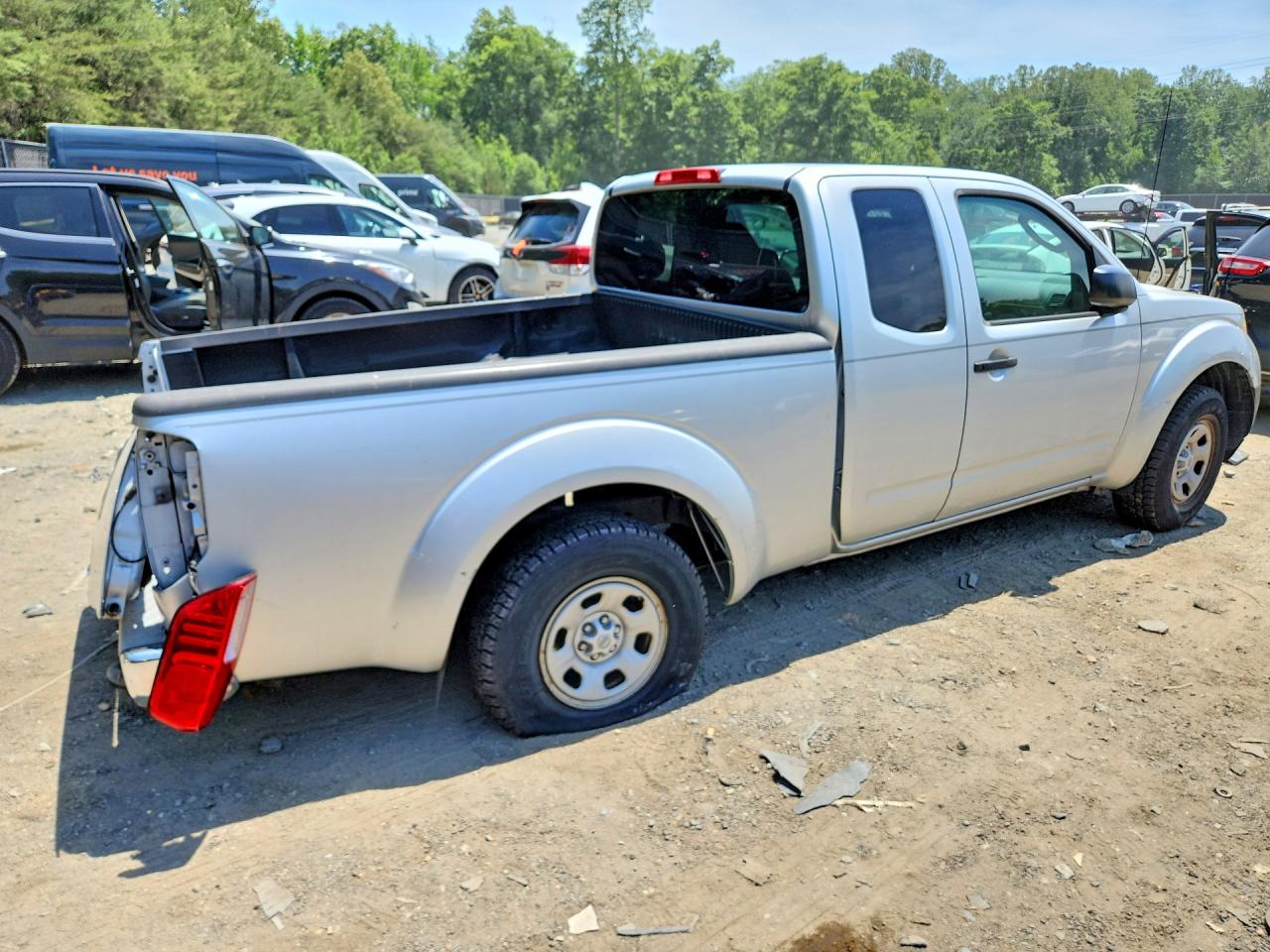 2010 Nissan Frontier Xe Silver vin: 1N6BD0CTXAC427363