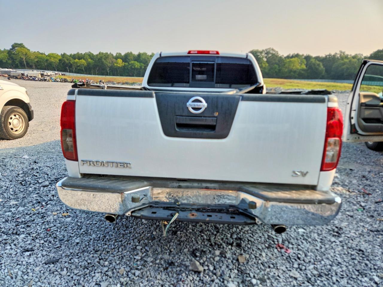 2012 Nissan Frontier S White vin: 1N6BD0CTXCC424739