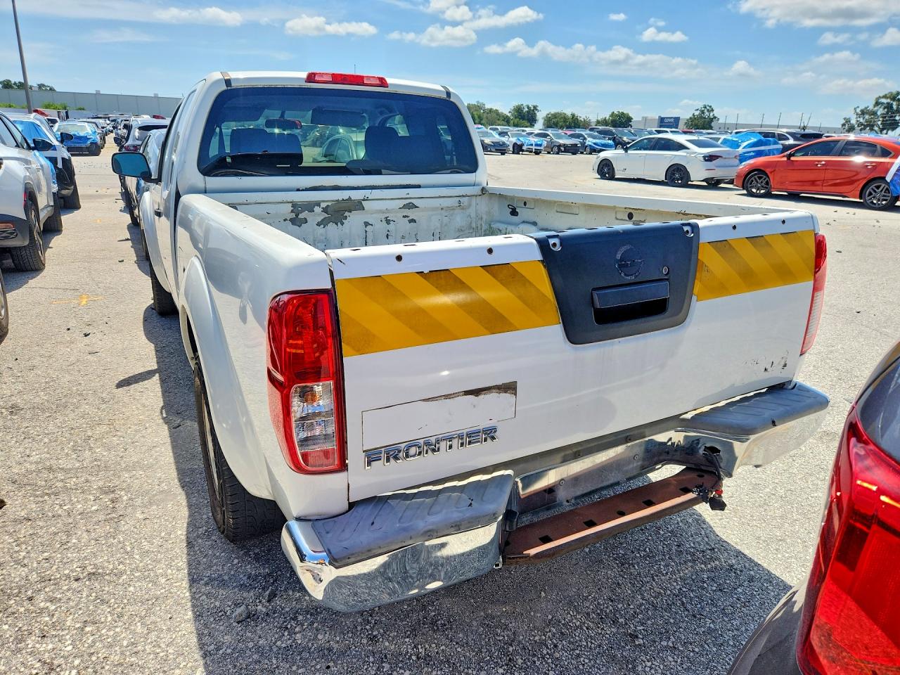 2013 Nissan Frontier S White vin: 1N6BD0CTXDN711388