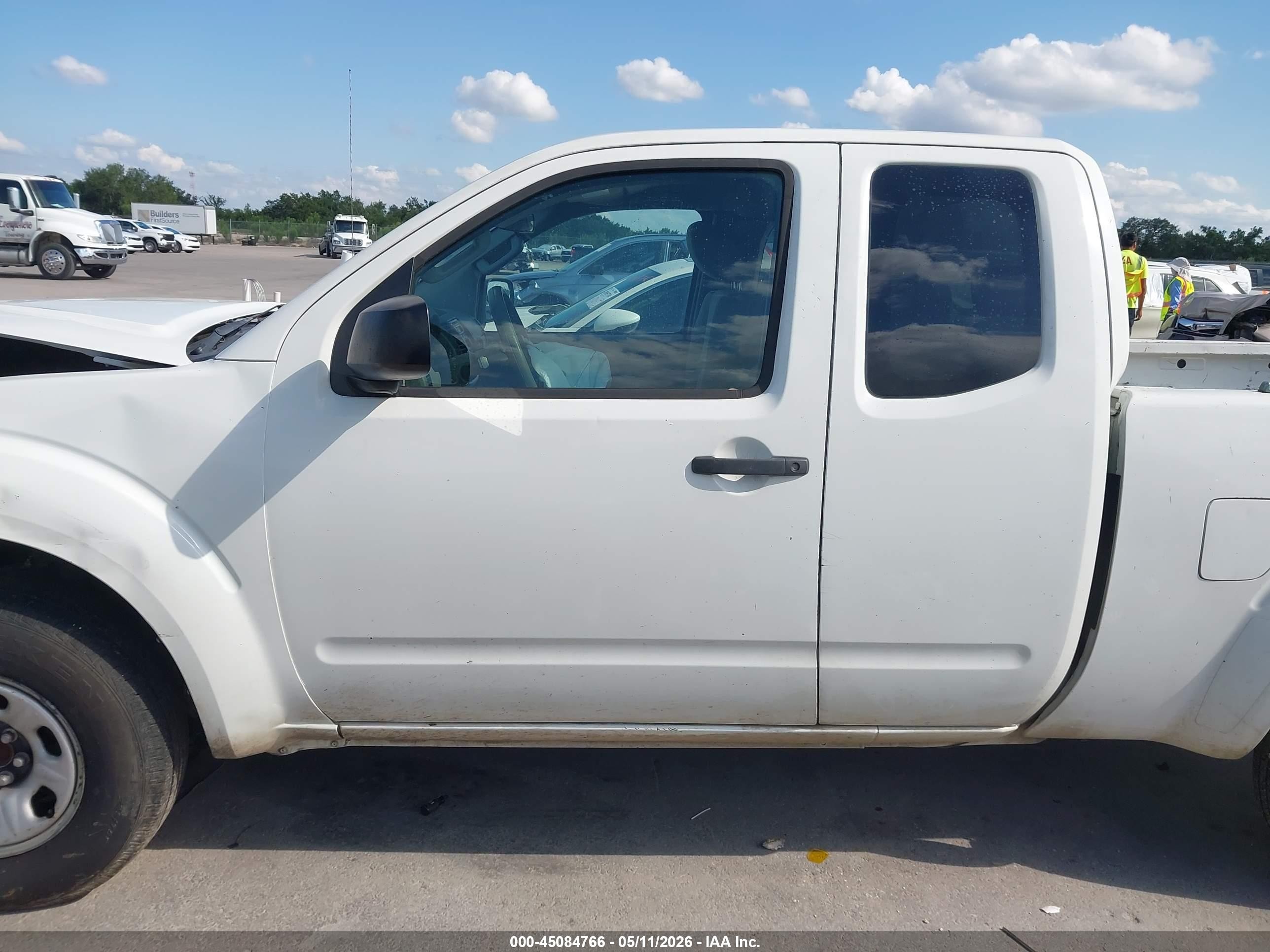 2013 Nissan Frontier S White vin: 1N6BD0CTXDN747369