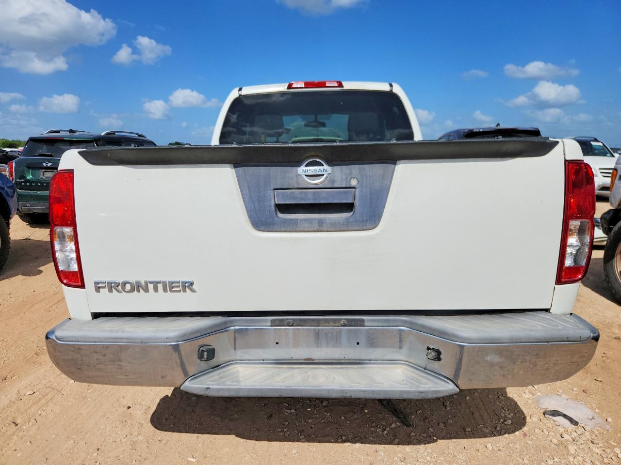 2013 Nissan Frontier S White vin: 1N6BD0CTXDN754273